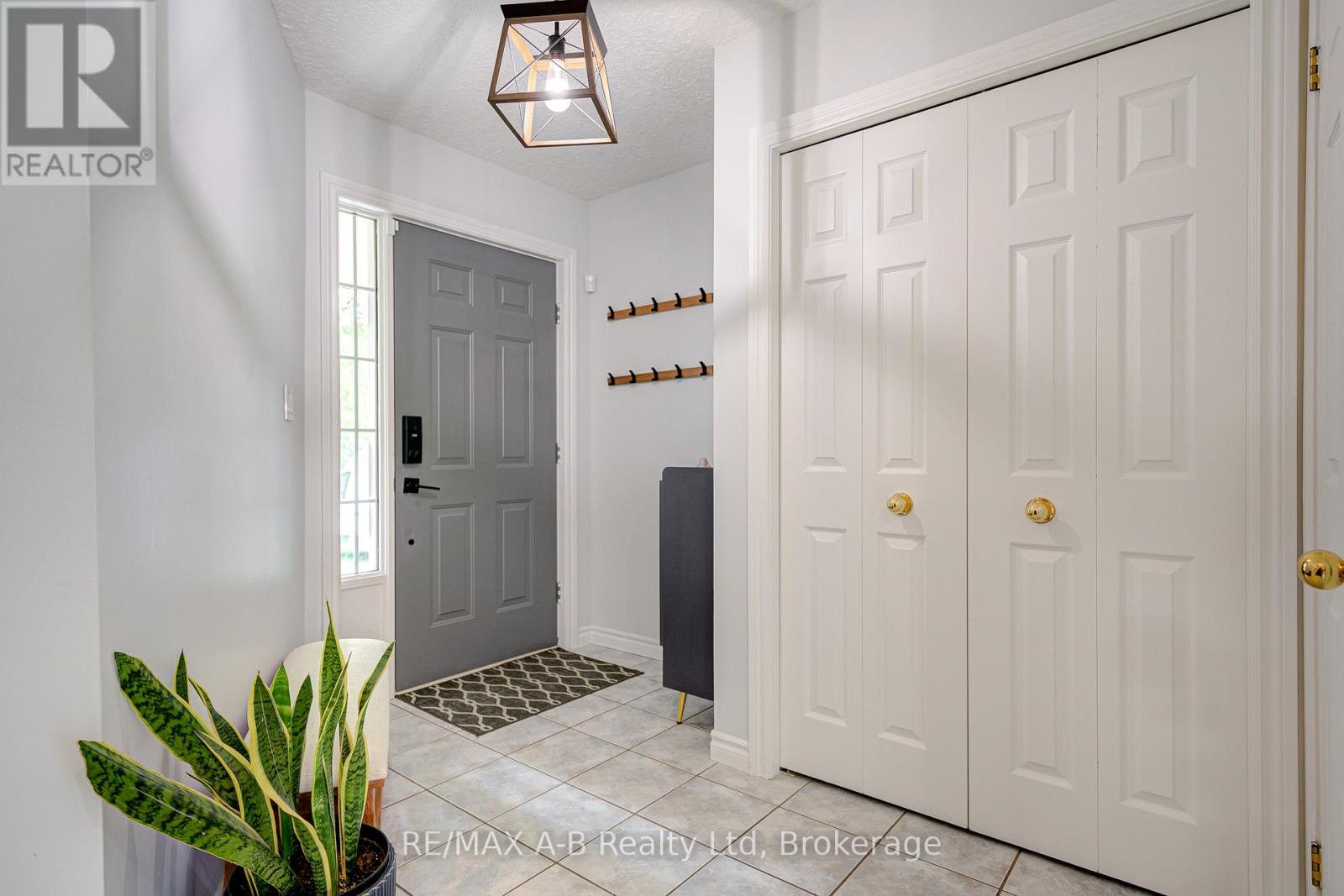 430 Brunswick Street N, Stratford, Ontario  N5A 3N4 - Photo 5 - X12423609