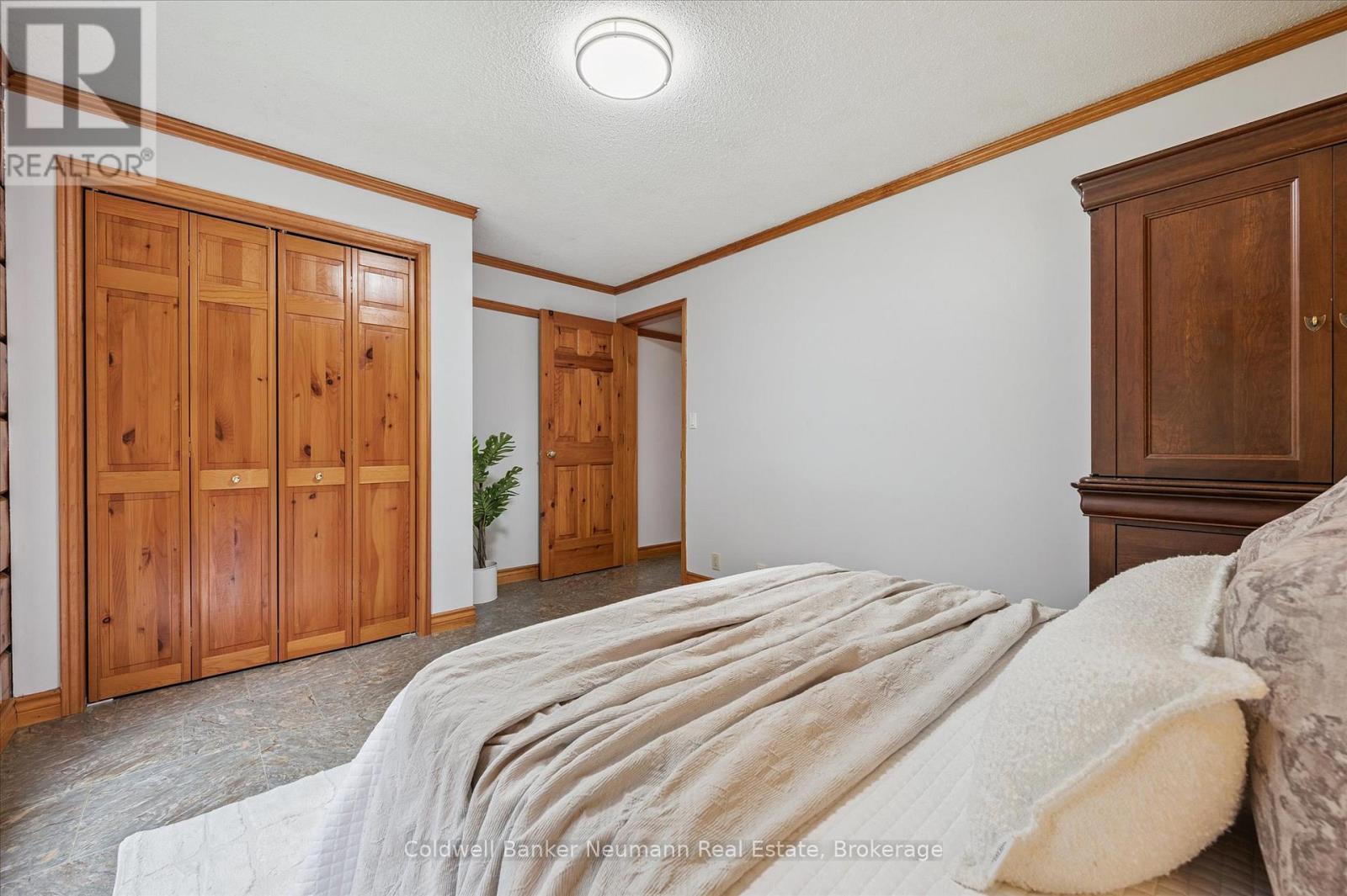 403277 Grey Road 4, West Grey, Ontario  N0G 1R0 - Photo 40 - X12423633