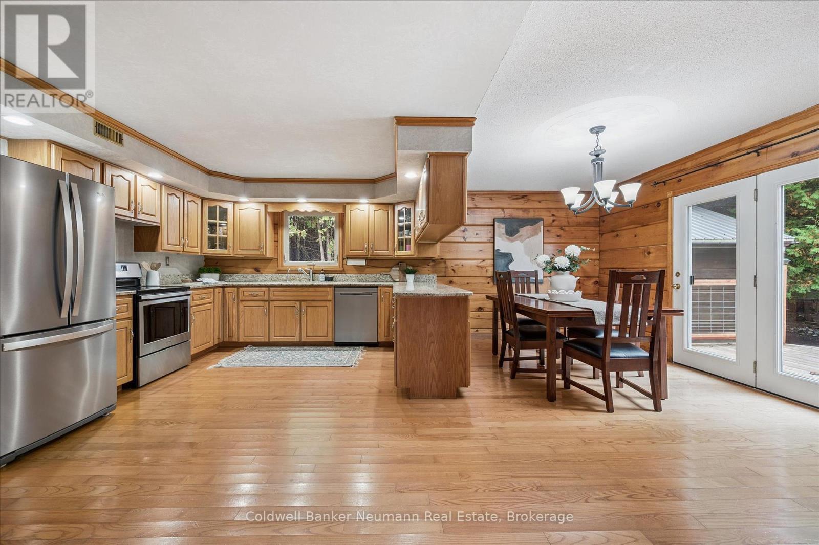 403277 Grey Road 4, West Grey, Ontario  N0G 1R0 - Photo 8 - X12423633
