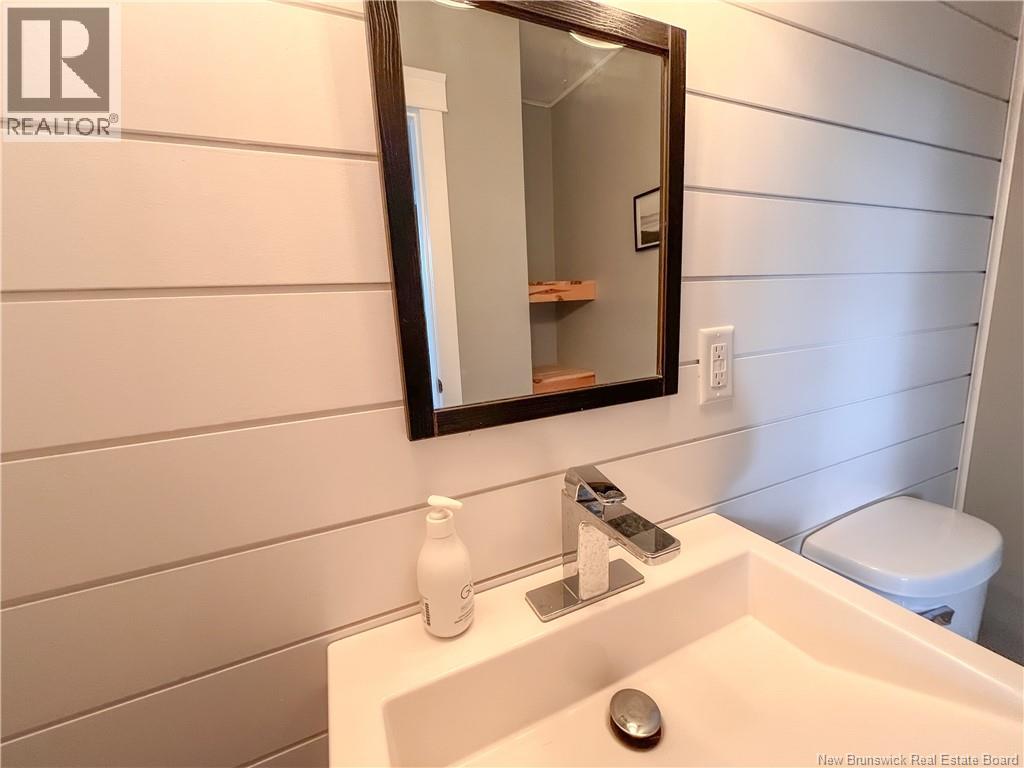 209 Kingsway Avenue, Miramichi, New Brunswick  E1V 3B9 - Photo 23 - NB127309