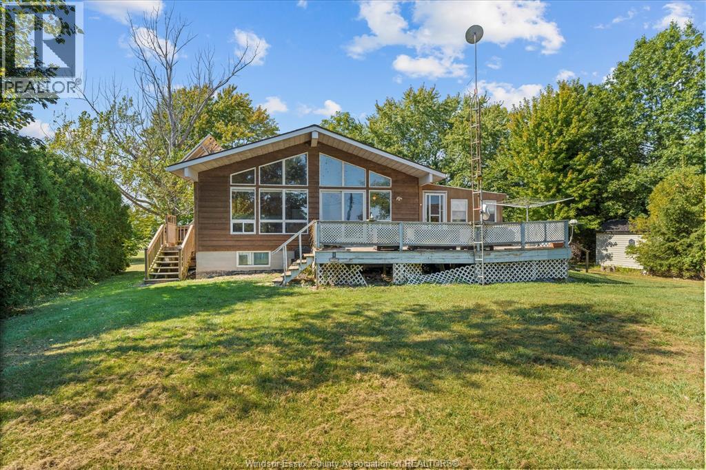 192 Lakeshore Drive, Leamington, Ontario  N0P 2P0 - Photo 1 - 25024349
