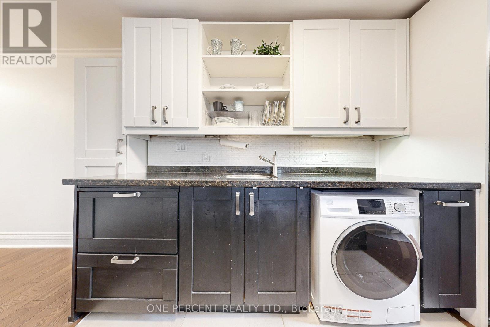 206 - 2550 Bathurst Street, Toronto (Forest Hill North), Ontario  M6B 2Z2 - Photo 8 - C12423488