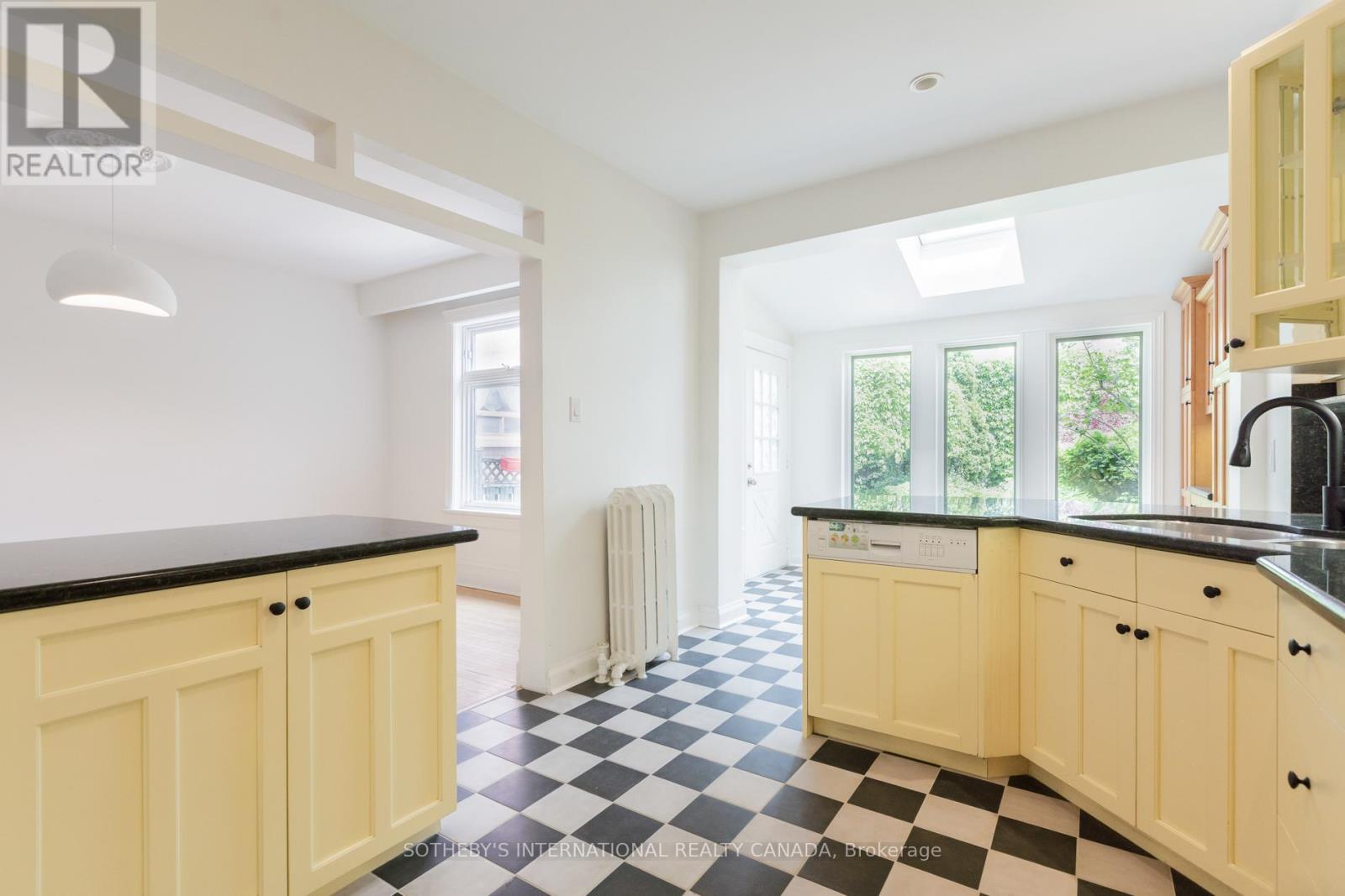 277 Crawford Street, Toronto (Trinity-Bellwoods), Ontario  M6J 2V7 - Photo 15 - C12423516