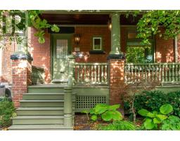 277 CRAWFORD STREET, Toronto, Ontario