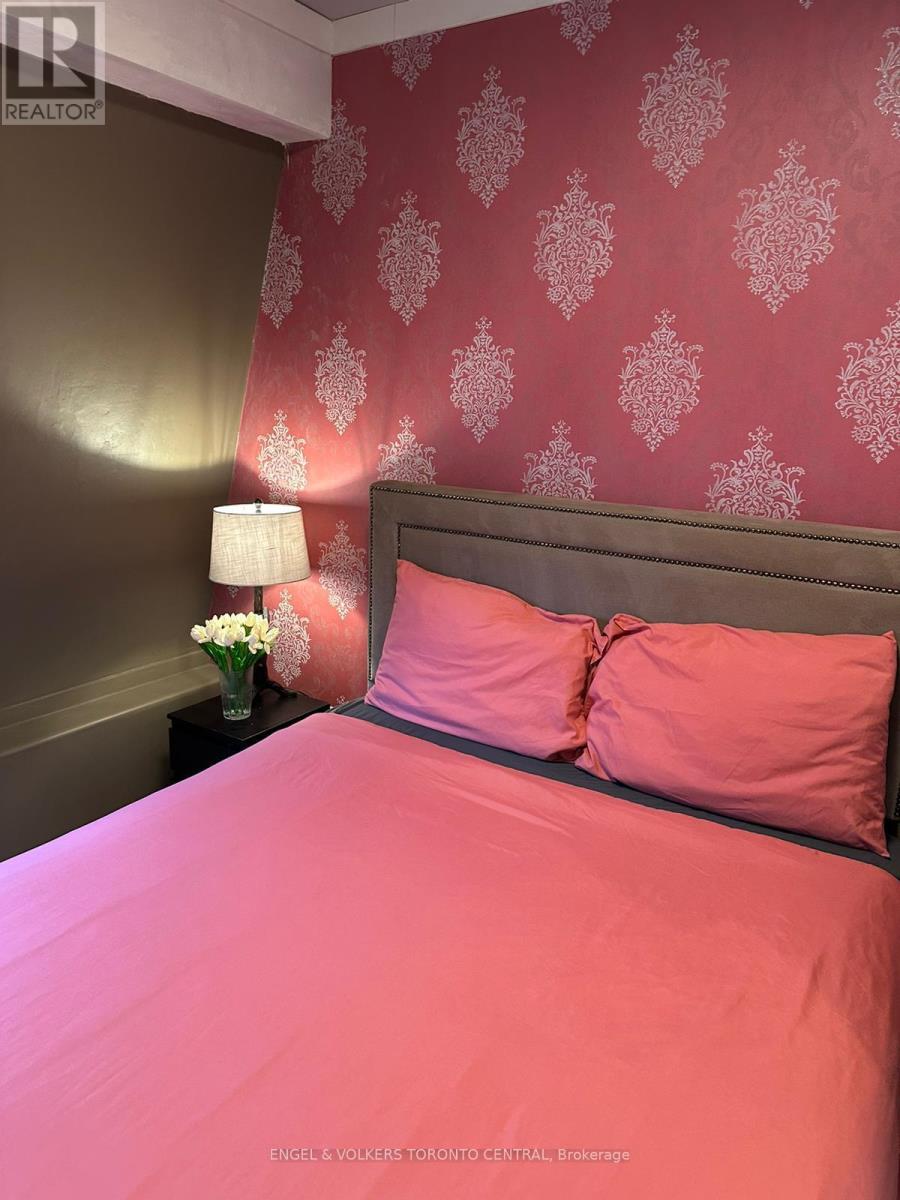 650 1/2 Queen Street W, Toronto, Ontario  M6J 1E4 - Photo 12 - C12423549