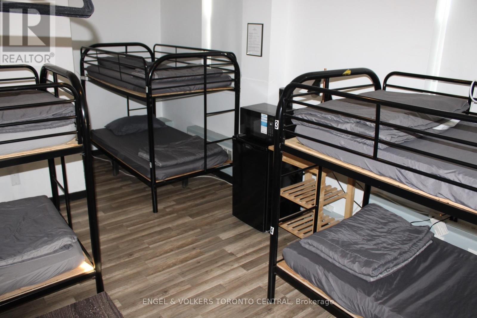 650 1/2 Queen Street W, Toronto, Ontario  M6J 1E4 - Photo 15 - C12423549