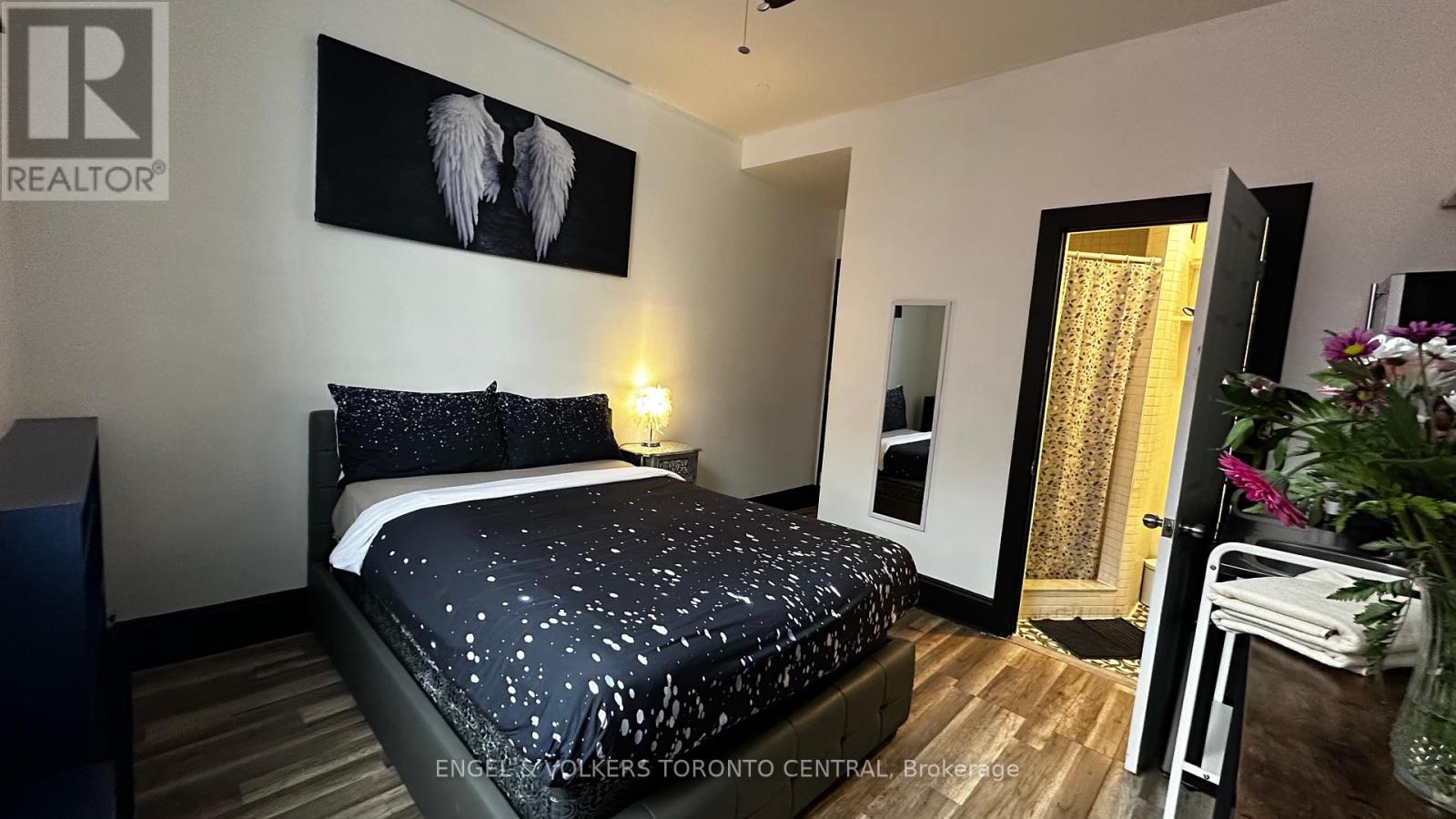 650 1/2 Queen Street W, Toronto, Ontario  M6J 1E4 - Photo 19 - C12423549