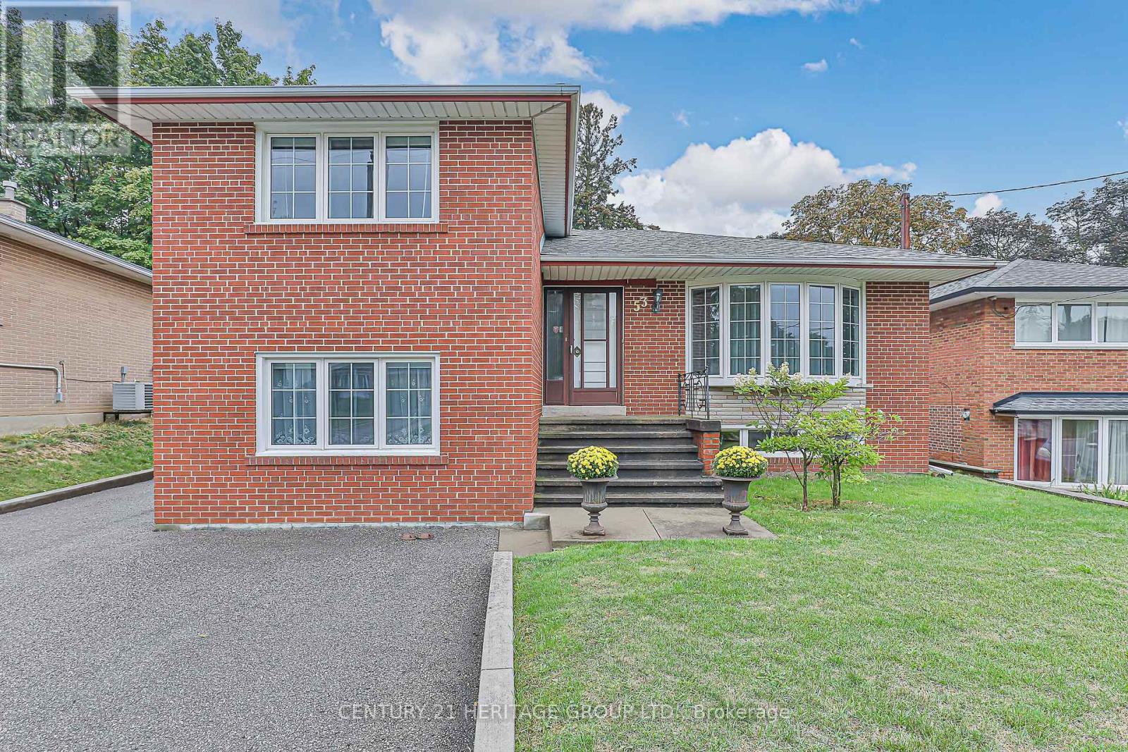53 CARONPORT CRESCENT, Toronto, Ontario