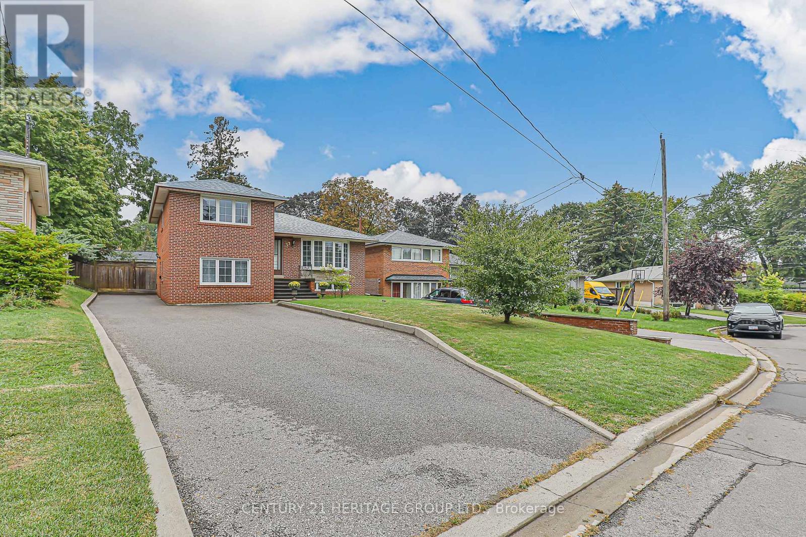53 Caronport Crescent, Toronto, Ontario  M3A 1H2 - Photo 2 - C12423559