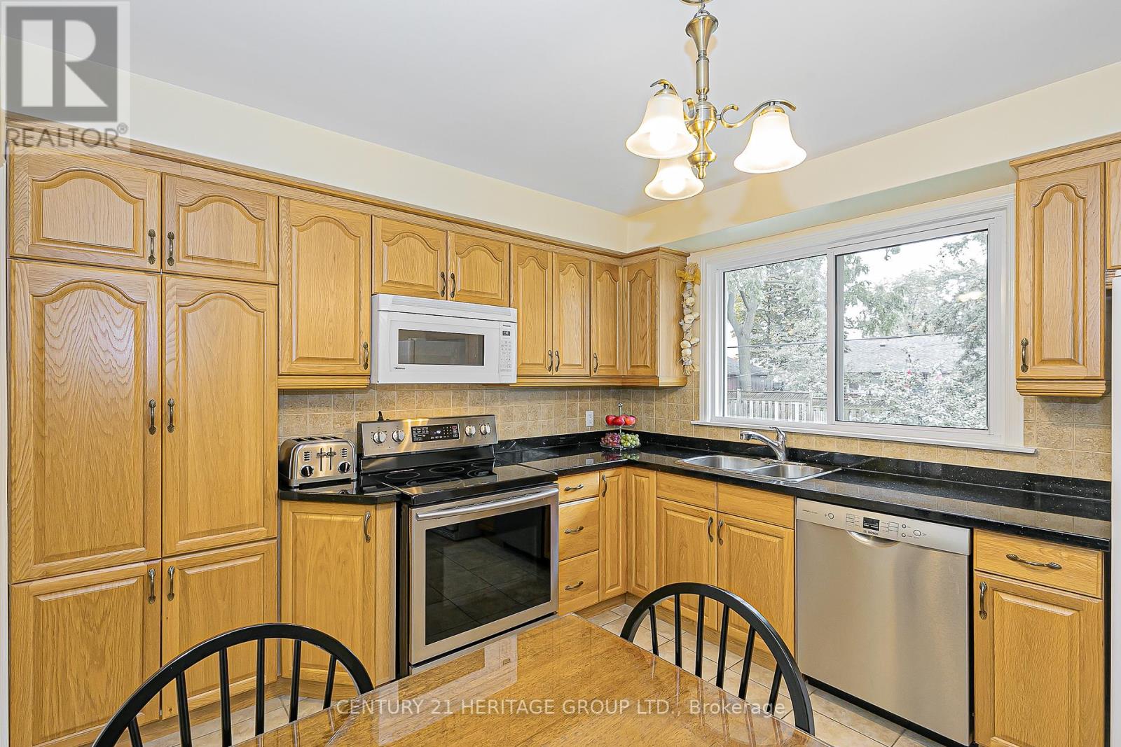 53 Caronport Crescent, Toronto, Ontario  M3A 1H2 - Photo 4 - C12423559