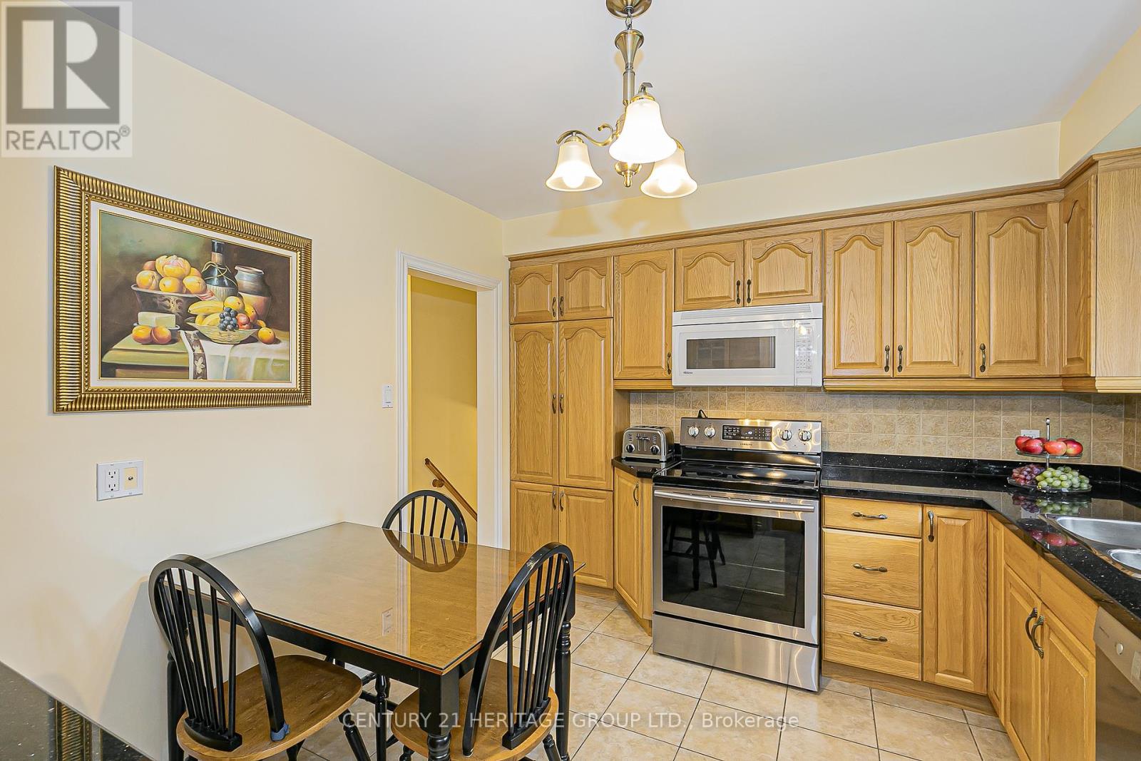 53 Caronport Crescent, Toronto, Ontario  M3A 1H2 - Photo 5 - C12423559