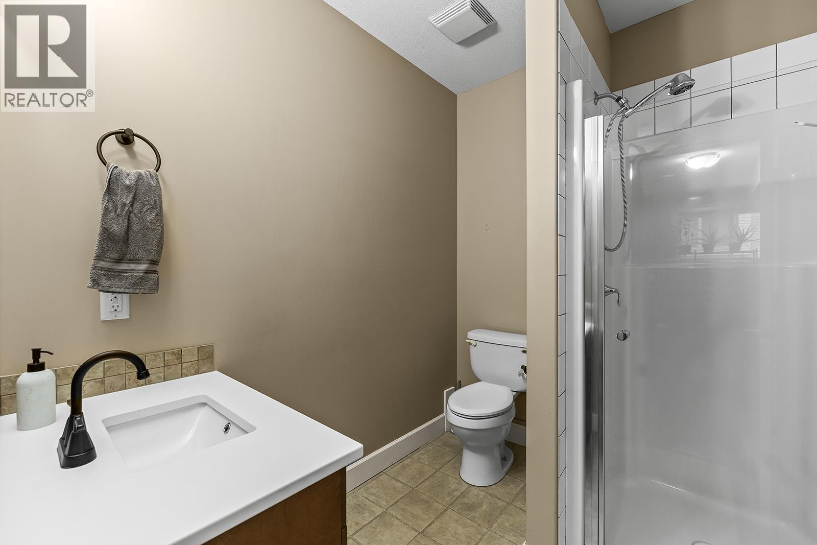 2283 Shannon Heights Court Unit# 6, West Kelowna, British Columbia  V4T 3B9 - Photo 45 - 10363934