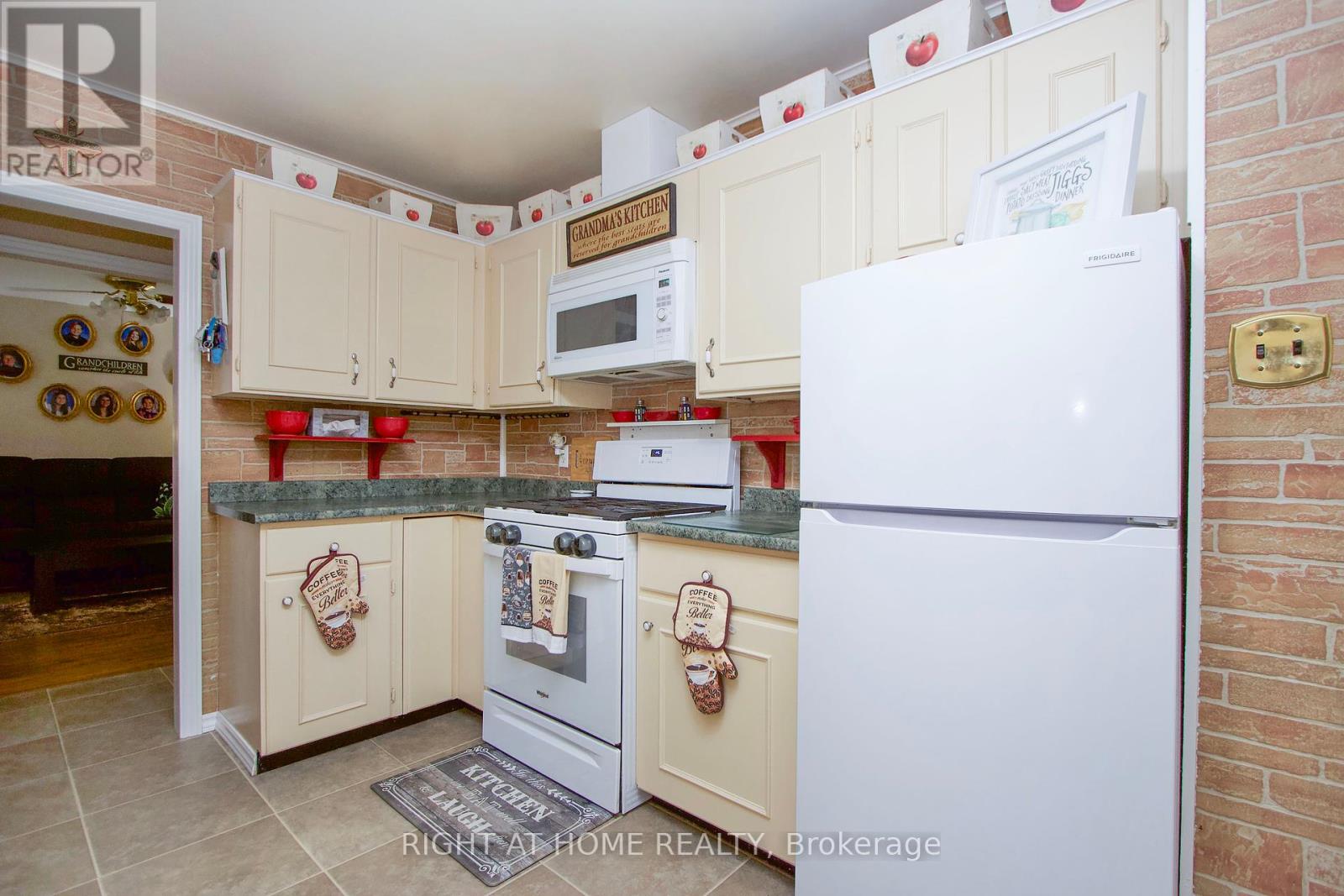 2347 Hancock Road, Clarington, Ontario  L1E 2M3 - Photo 19 - E12423568
