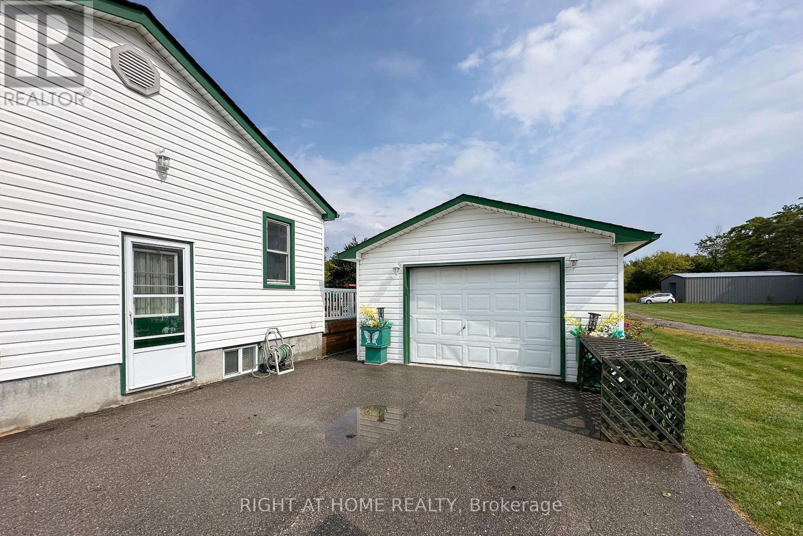2347 Hancock Road, Clarington, Ontario  L1E 2M3 - Photo 35 - E12423568