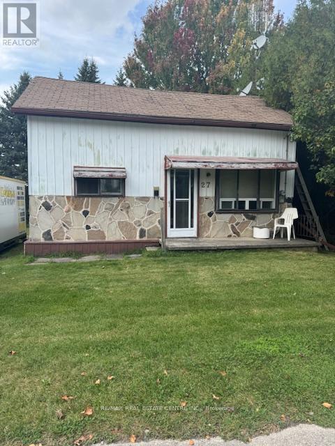 27 Scene Street, Halton Hills (Ac Acton), Ontario  L7J 1A1 - Photo 2 - W12389543