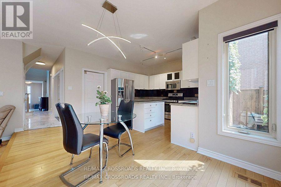63 Baynards Lane, Richmond Hill, Ontario  L4C 9B6 - Photo 18 - N12423429