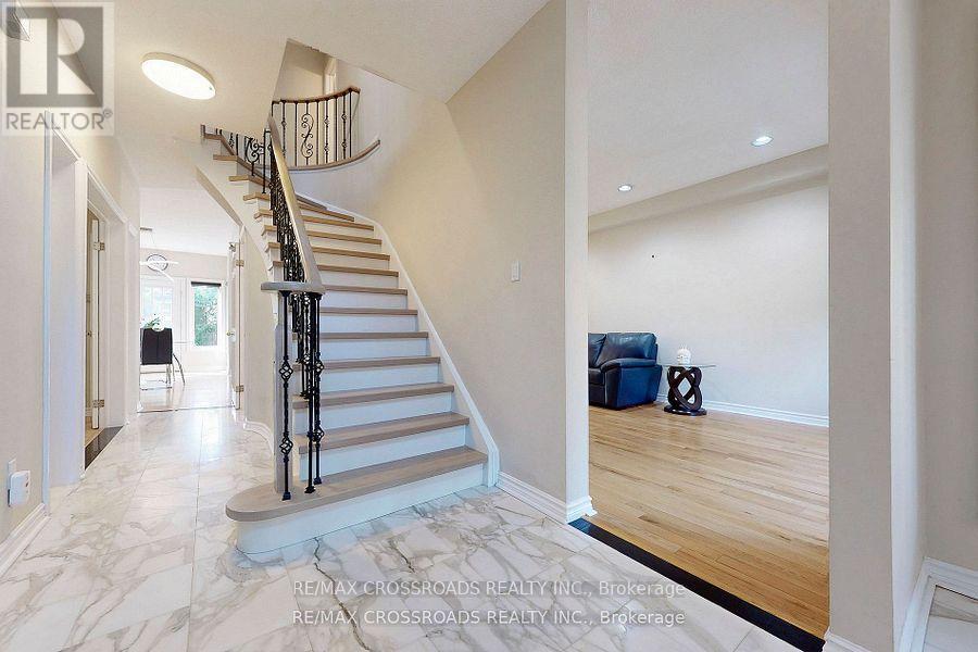 63 Baynards Lane, Richmond Hill, Ontario  L4C 9B6 - Photo 31 - N12423429