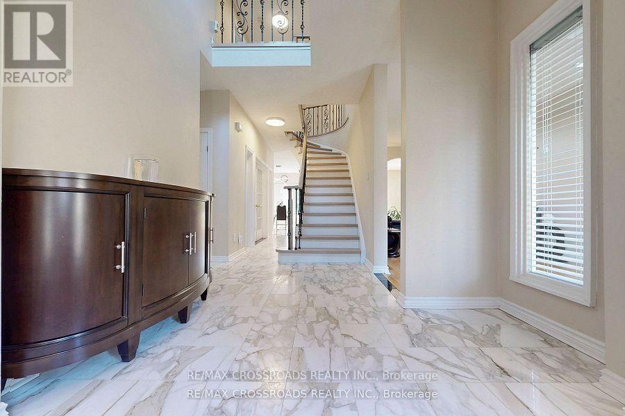 63 Baynards Lane, Richmond Hill, Ontario  L4C 9B6 - Photo 32 - N12423429