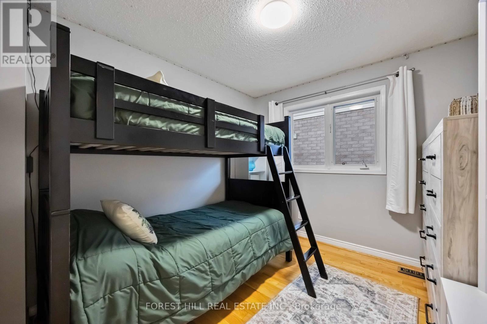 101 Gray Avenue, New Tecumseth, Ontario  L9R 1P6 - Photo 13 - N12423479