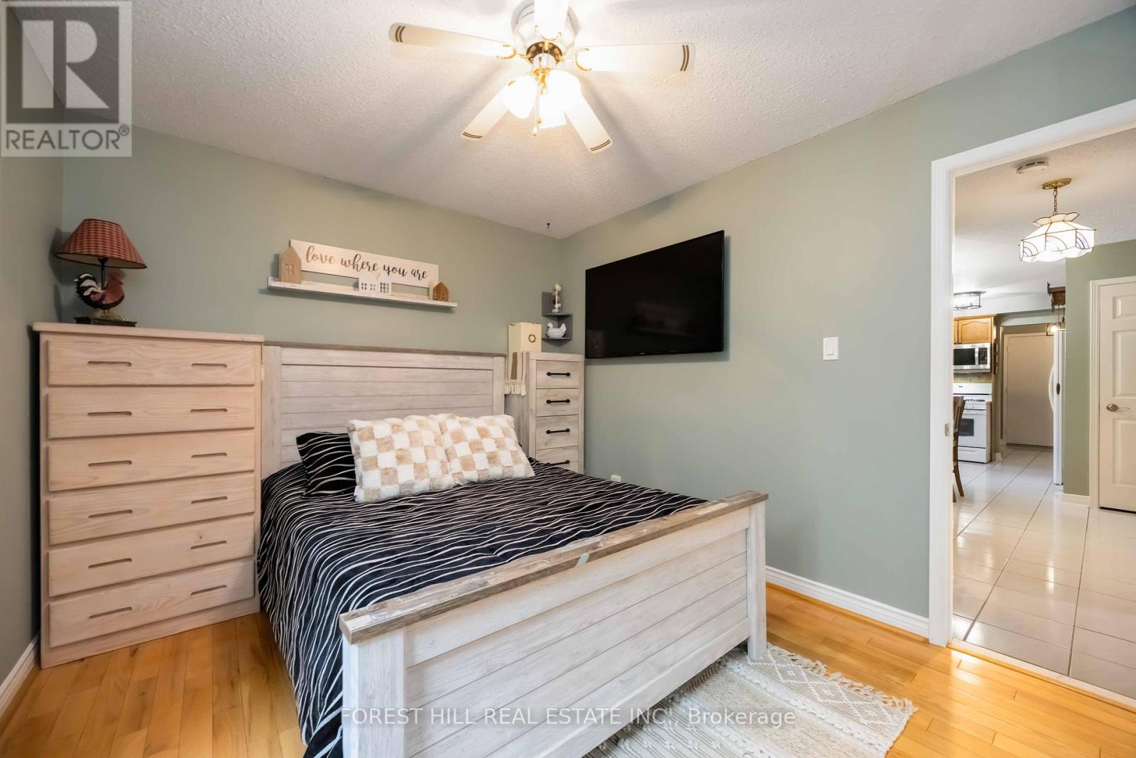 101 Gray Avenue, New Tecumseth, Ontario  L9R 1P6 - Photo 15 - N12423479