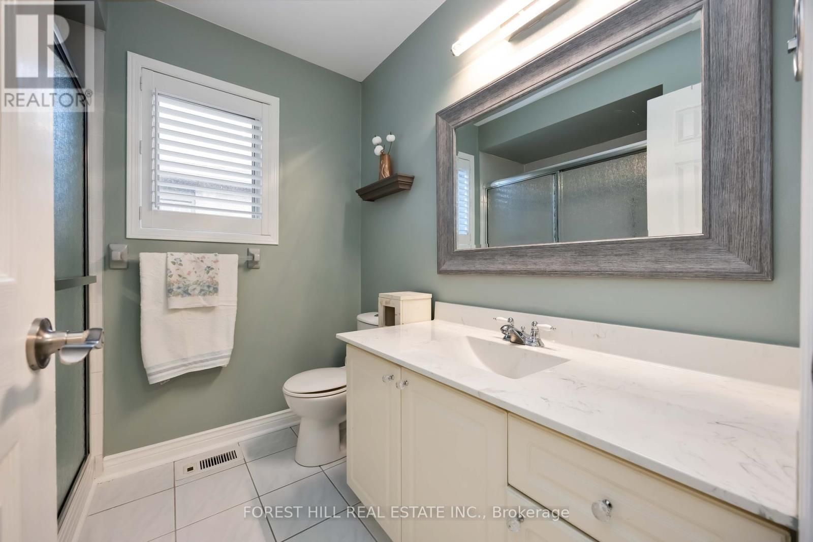 101 Gray Avenue, New Tecumseth, Ontario  L9R 1P6 - Photo 16 - N12423479