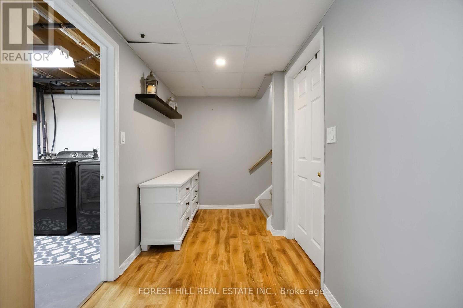 101 Gray Avenue, New Tecumseth, Ontario  L9R 1P6 - Photo 17 - N12423479