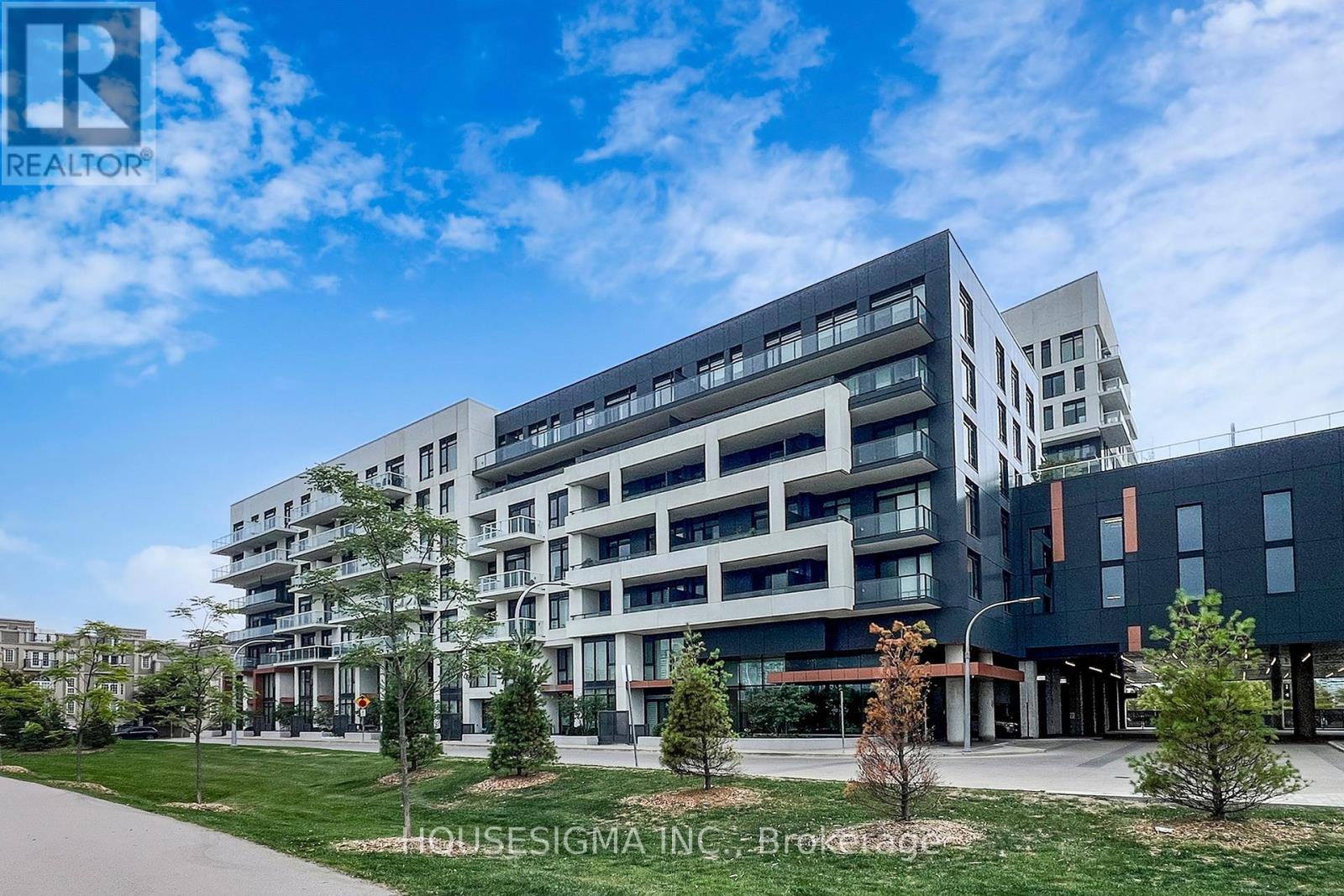 101 - 18 Rouge Valley Drive, Markham, Ontario  L6G 0H1 - Photo 1 - N12423522