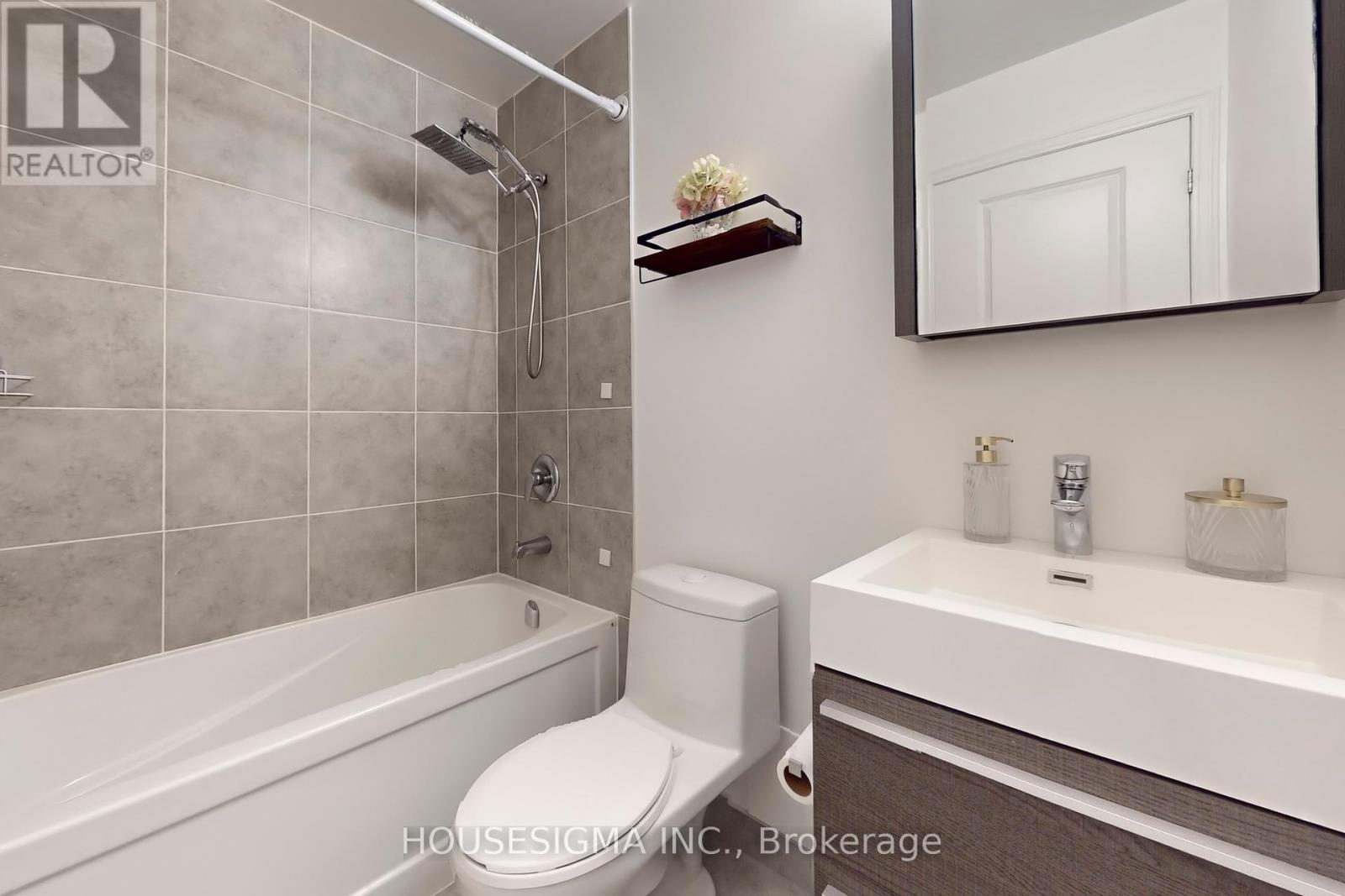 101 - 18 Rouge Valley Drive, Markham, Ontario  L6G 0H1 - Photo 22 - N12423522