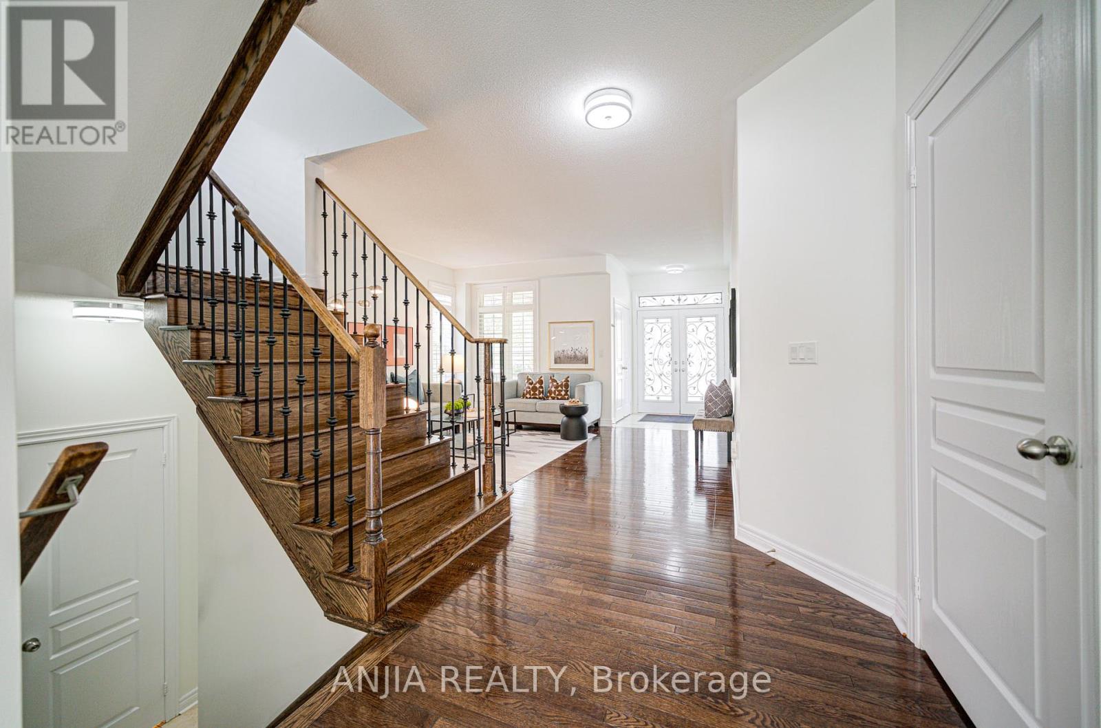 15 Sedore Street, Markham, Ontario  L6E 0K2 - Photo 10 - N12423575