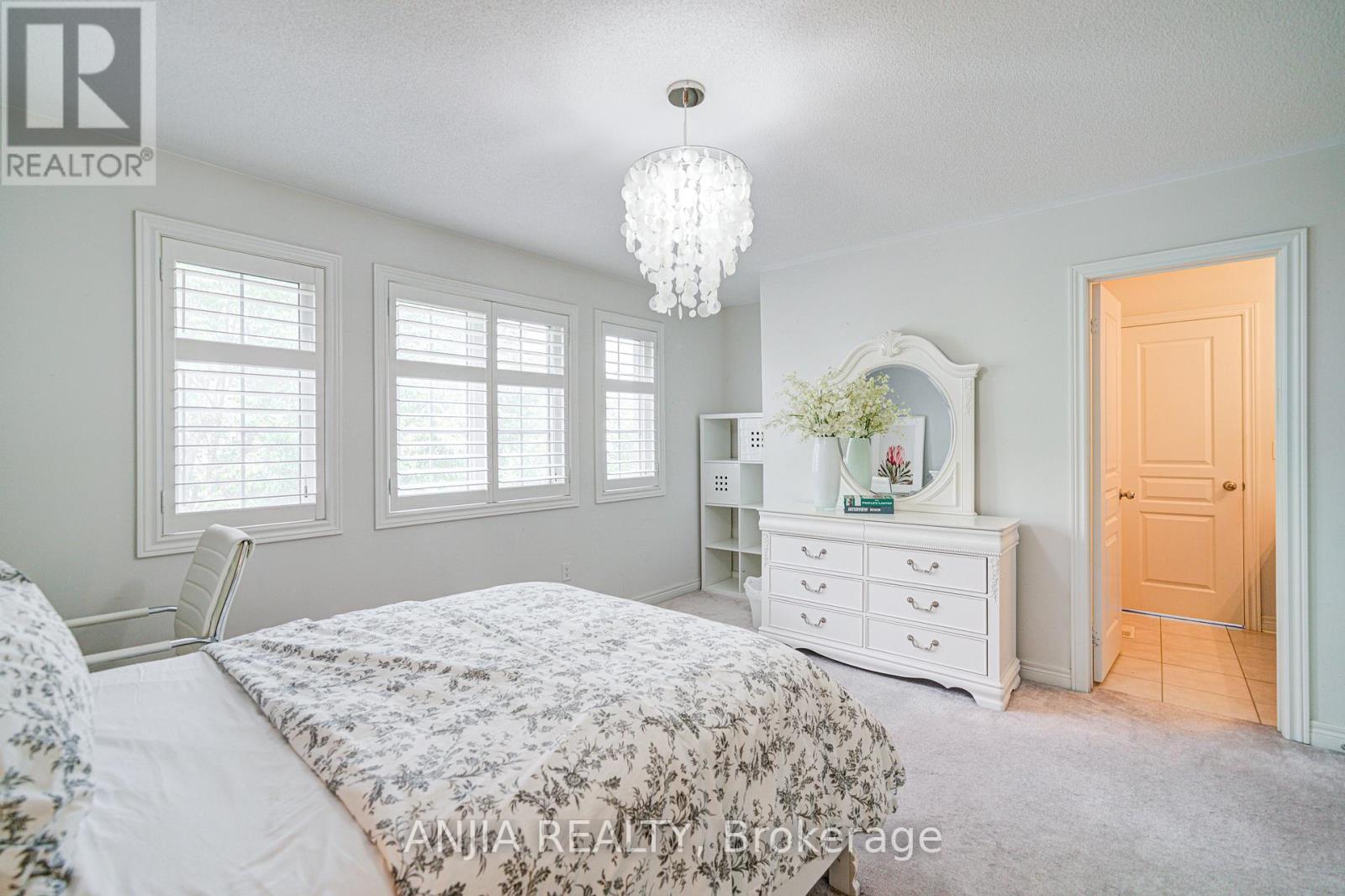 15 Sedore Street, Markham, Ontario  L6E 0K2 - Photo 32 - N12423575