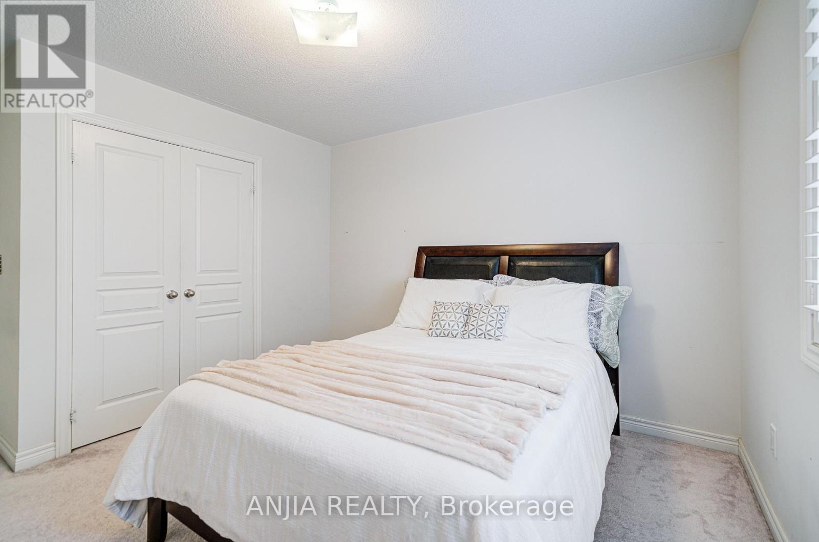 15 Sedore Street, Markham, Ontario  L6E 0K2 - Photo 38 - N12423575