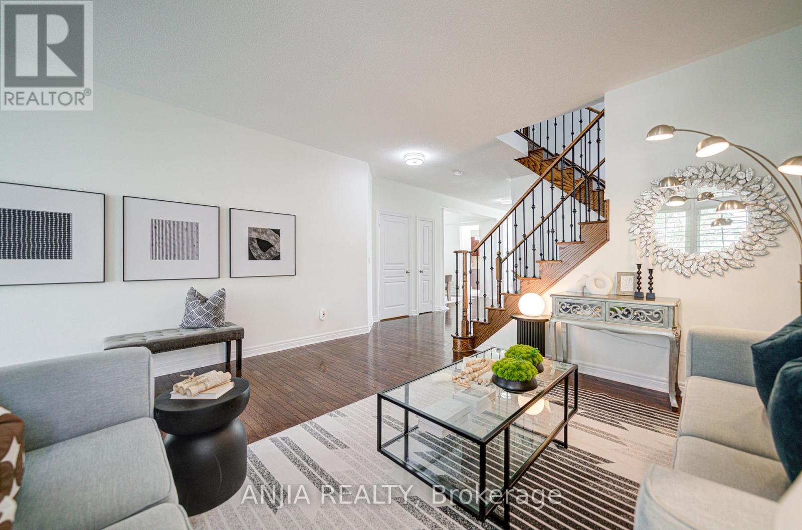 15 Sedore Street, Markham, Ontario  L6E 0K2 - Photo 7 - N12423575