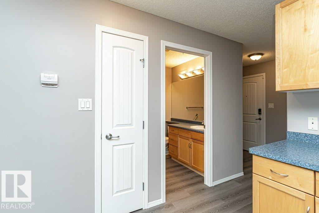 #324 2098 Blackmud Creek Dr Sw, Edmonton, Alberta  T6W 1T7 - Photo 28 - E4459183