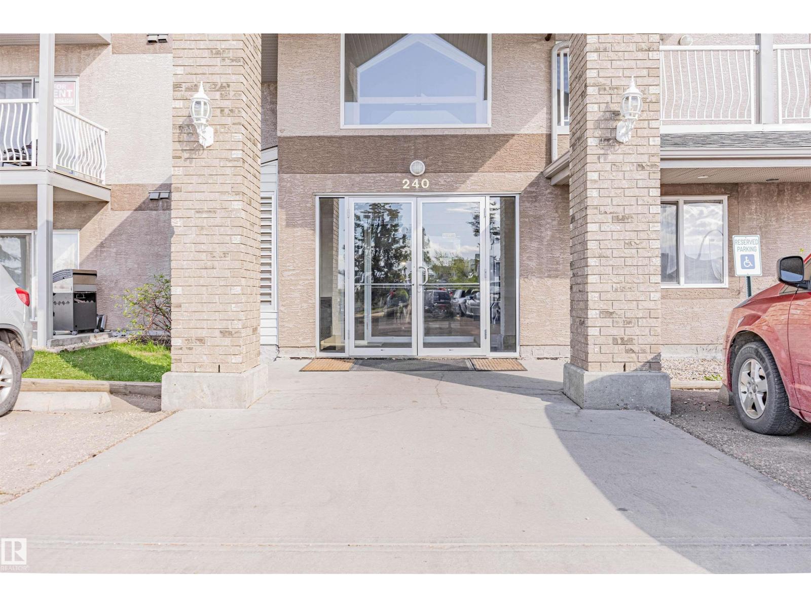 #208 240 Spruce Ridge Rd, Spruce Grove, Alberta  T7X 0G5 - Photo 2 - E4459186