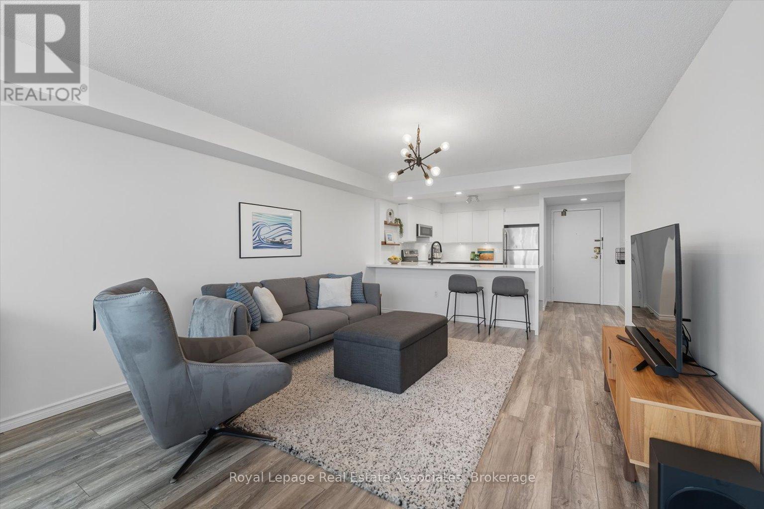 1508 - 3845 Lake Shore Boulevard W, Toronto, Ontario  M8W 4Y3 - Photo 11 - W12423434