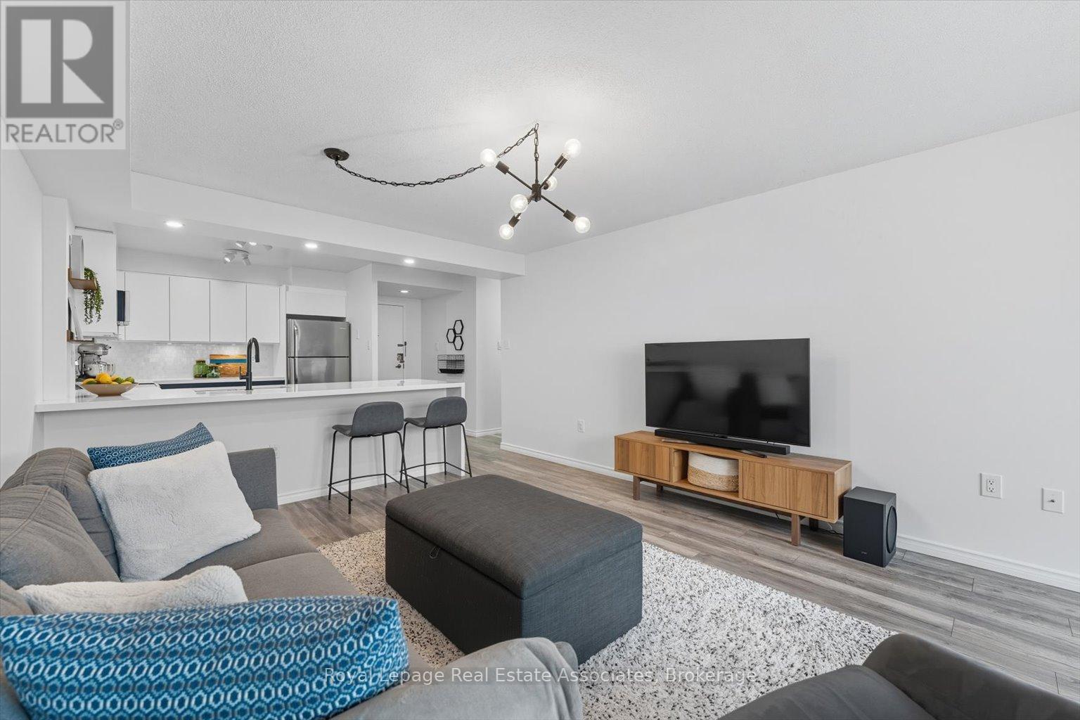 1508 - 3845 Lake Shore Boulevard W, Toronto, Ontario  M8W 4Y3 - Photo 12 - W12423434
