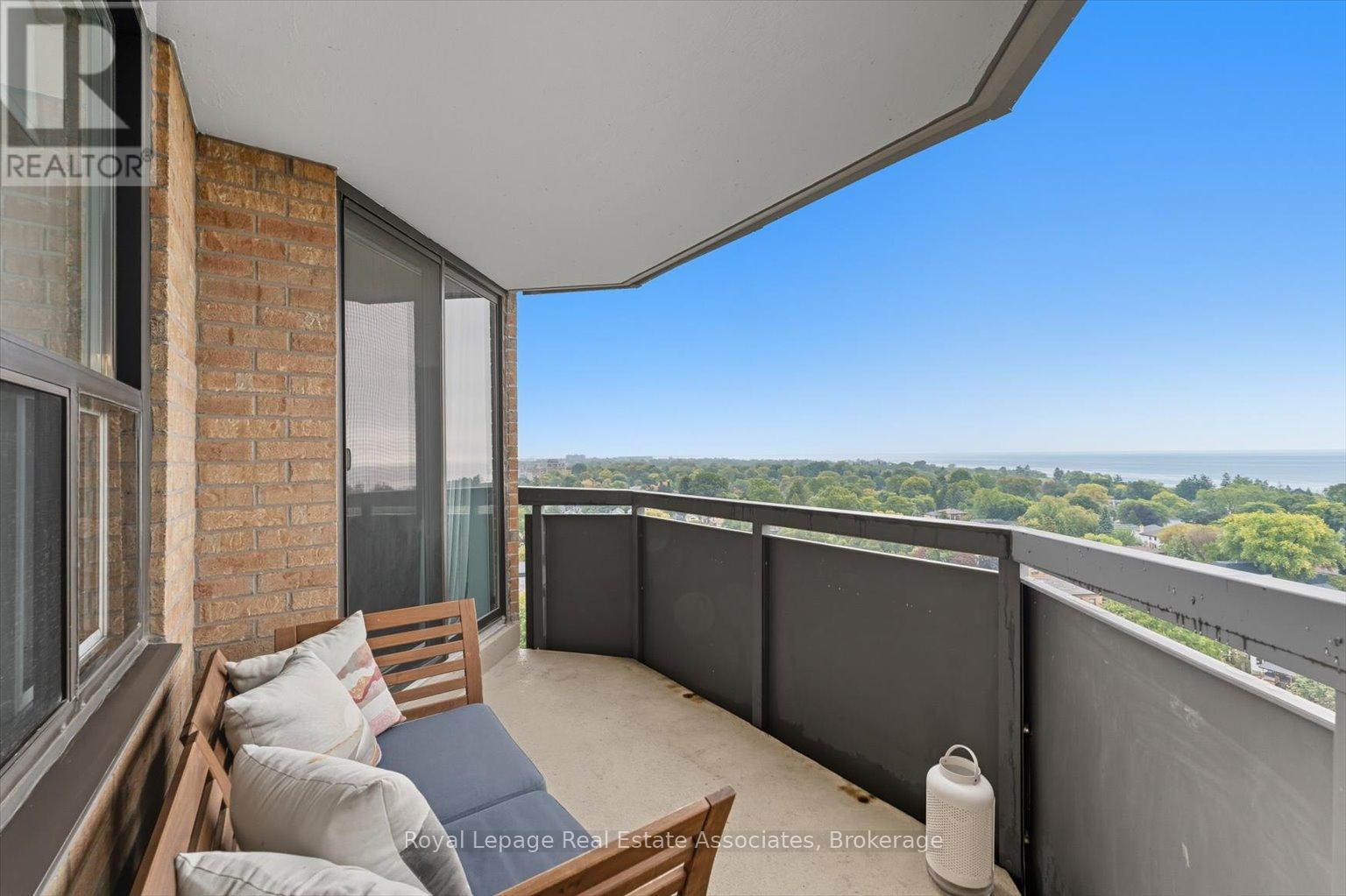 1508 - 3845 Lake Shore Boulevard W, Toronto, Ontario  M8W 4Y3 - Photo 34 - W12423434