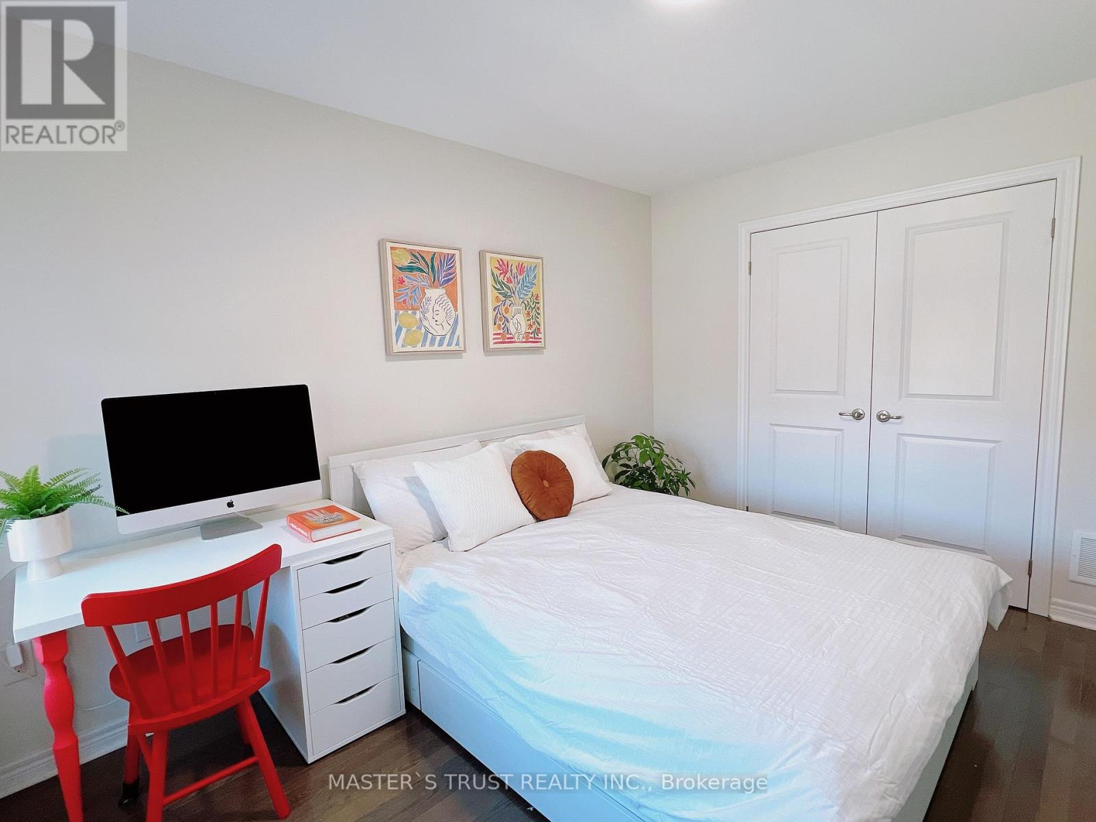 116 Orchardcroft Road, Oakville, Ontario  L6H 0M4 - Photo 19 - W12423436