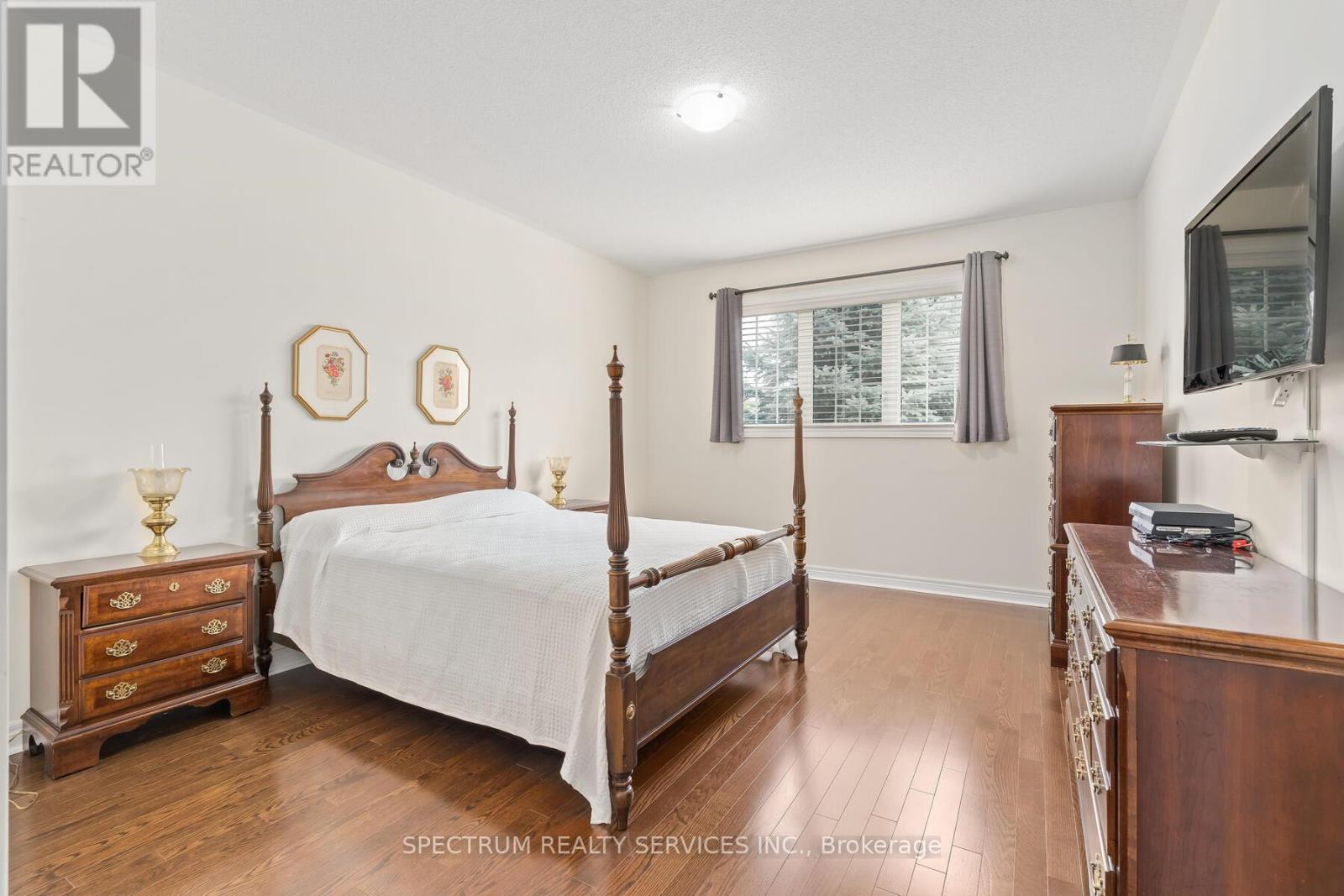 74 Locust Drive, Brampton, Ontario  L6R 0Y8 - Photo 21 - W12423437
