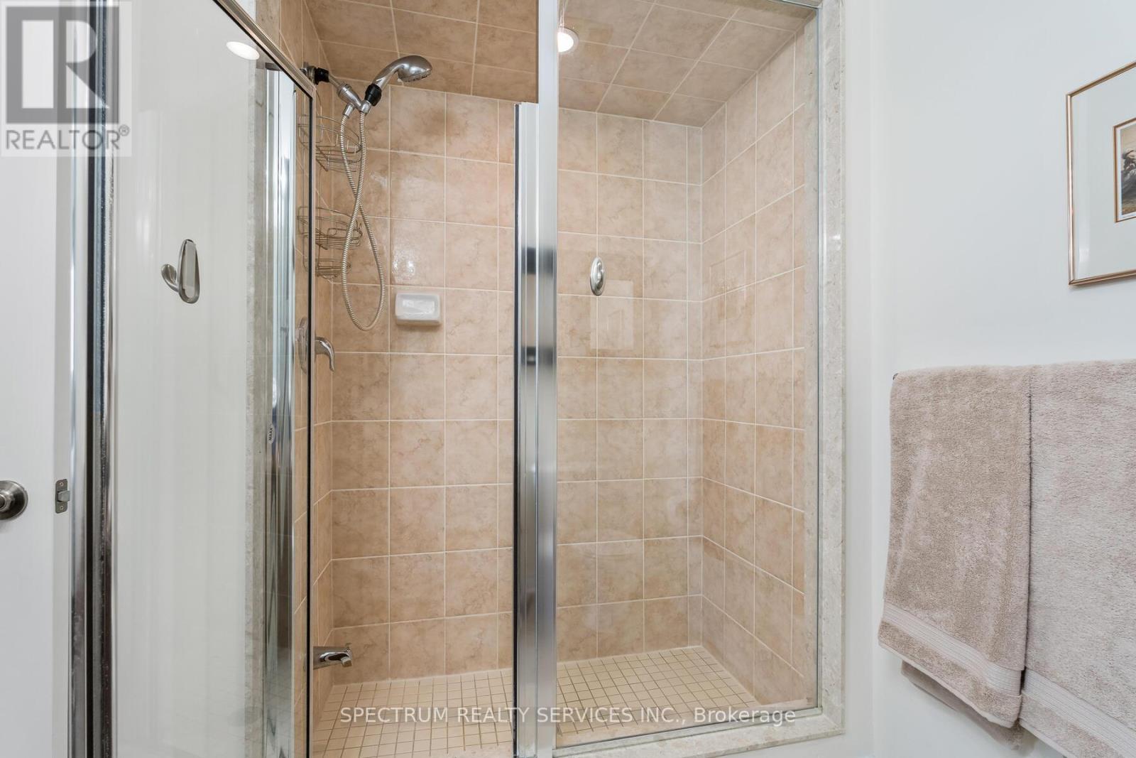 74 Locust Drive, Brampton, Ontario  L6R 0Y8 - Photo 24 - W12423437