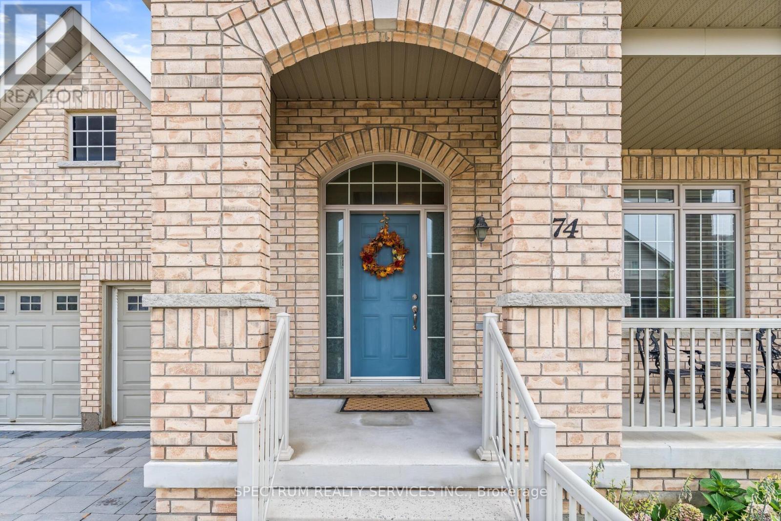 74 Locust Drive, Brampton, Ontario  L6R 0Y8 - Photo 4 - W12423437