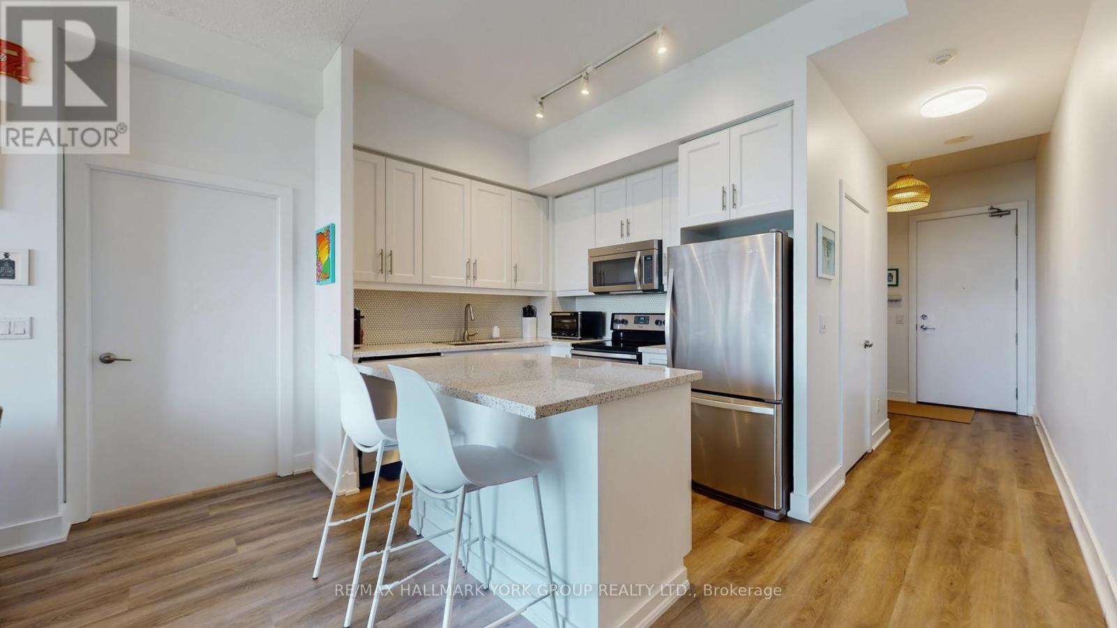 1105 - 1638 Bloor Street W, Toronto, Ontario  M6P 0A6 - Photo 17 - W12423487