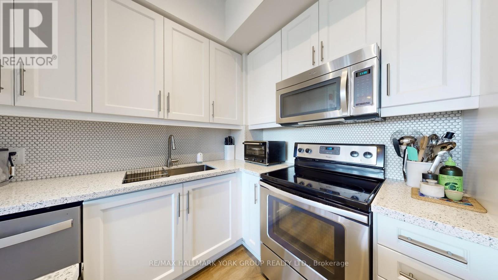 1105 - 1638 Bloor Street W, Toronto, Ontario  M6P 0A6 - Photo 20 - W12423487