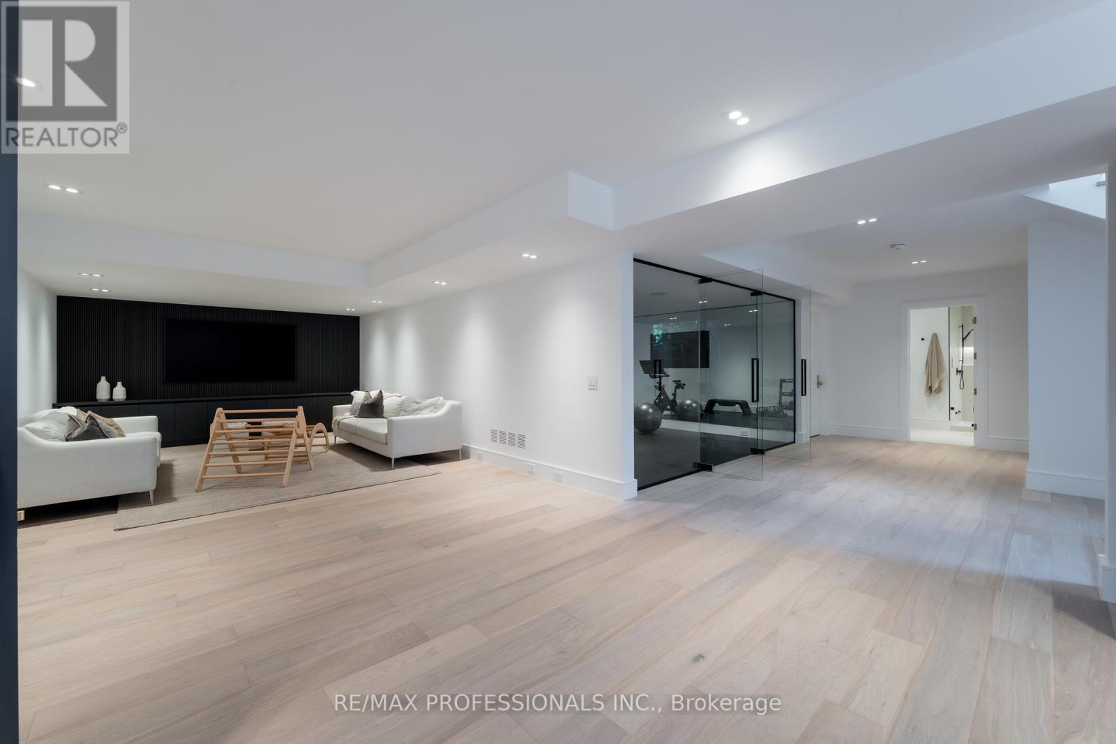 229 Tweedsdale Crescent, Oakville (Sw Southwest), Ontario  L6L 4P8 - Photo 38 - W12423496