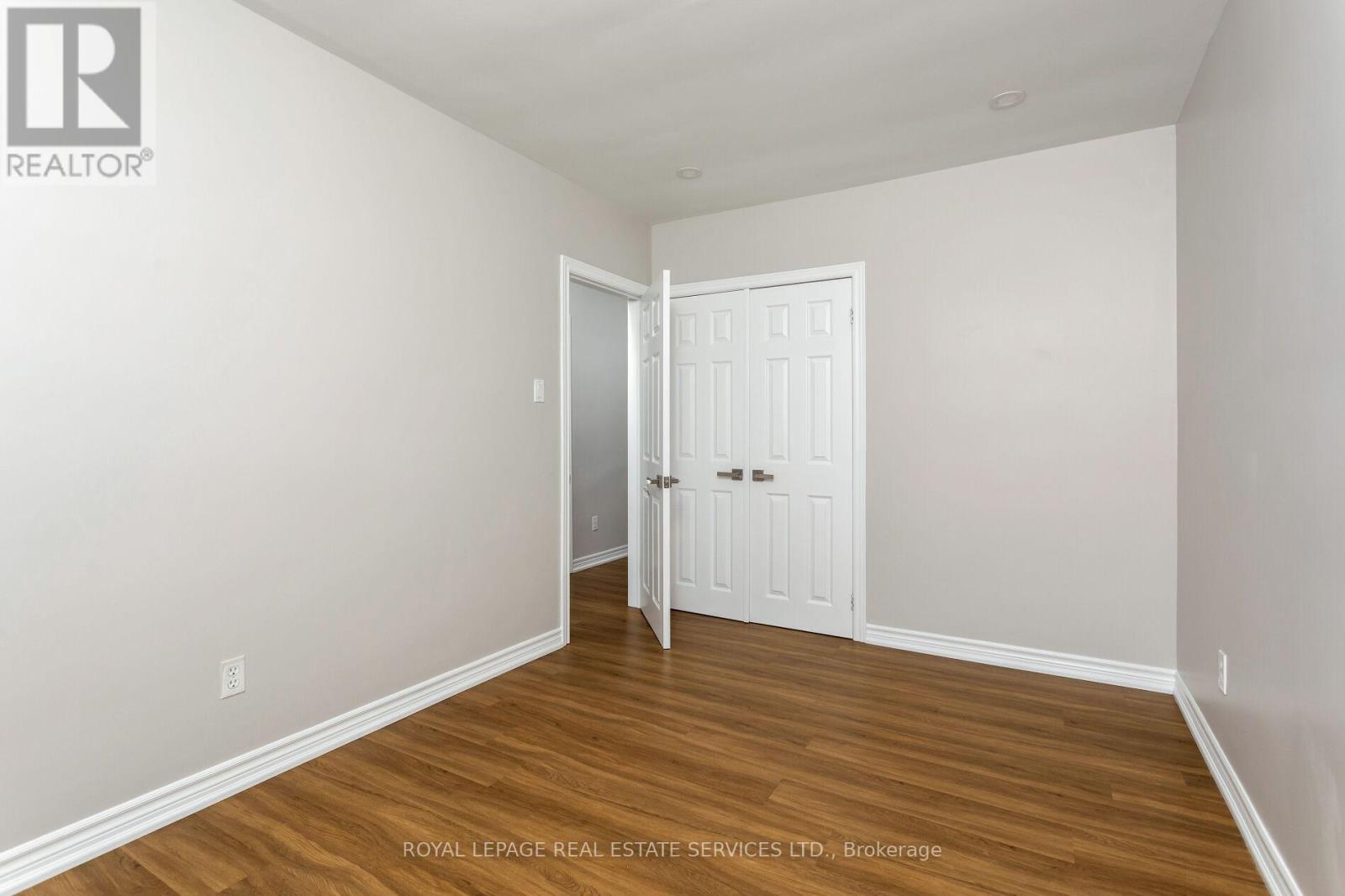 1181 Newton Road, Oakville, Ontario  L6H 2A1 - Photo 24 - W12423497