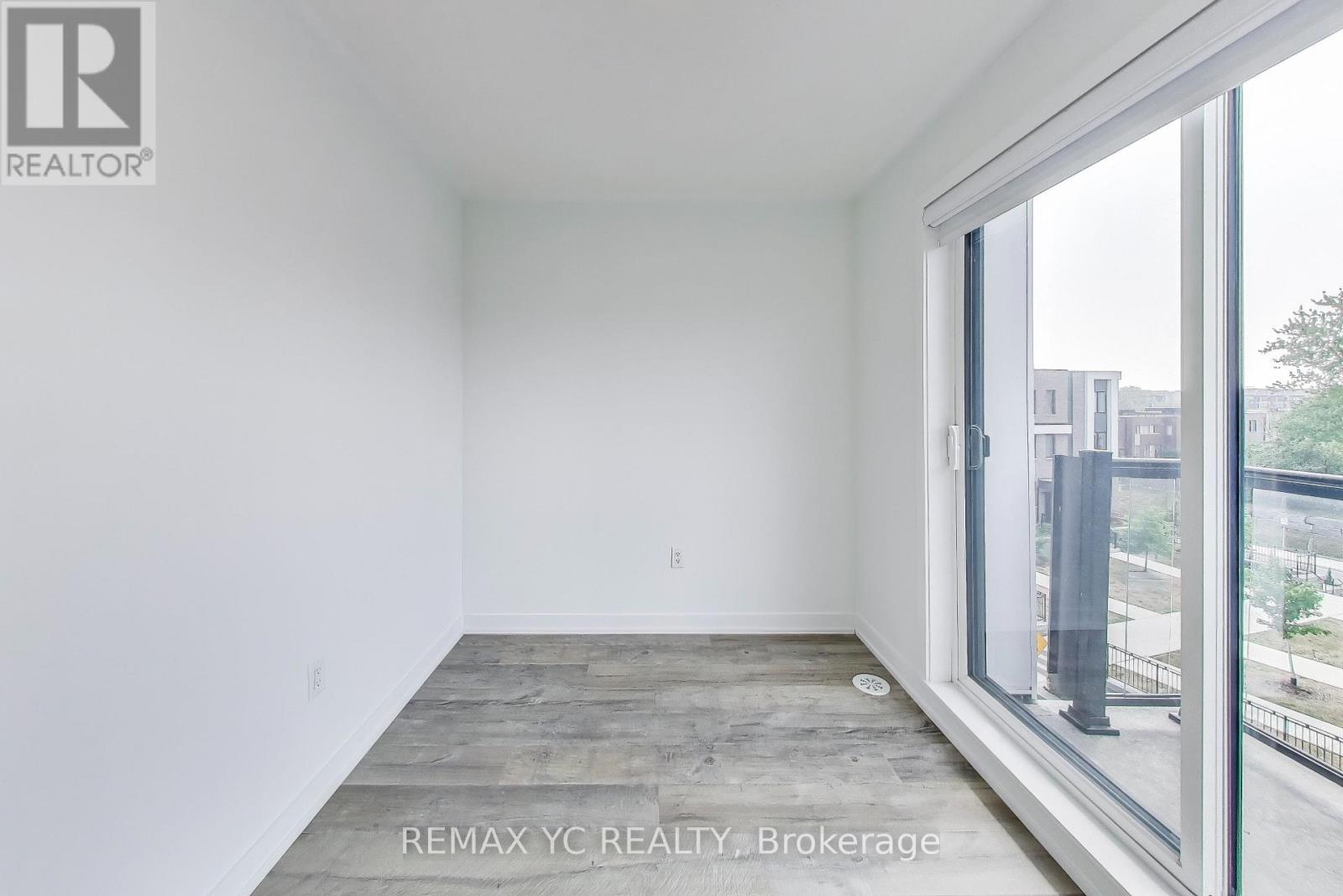 175 Downsview Park Boulevard, Toronto, Ontario  M3K 0C8 - Photo 26 - W12423544