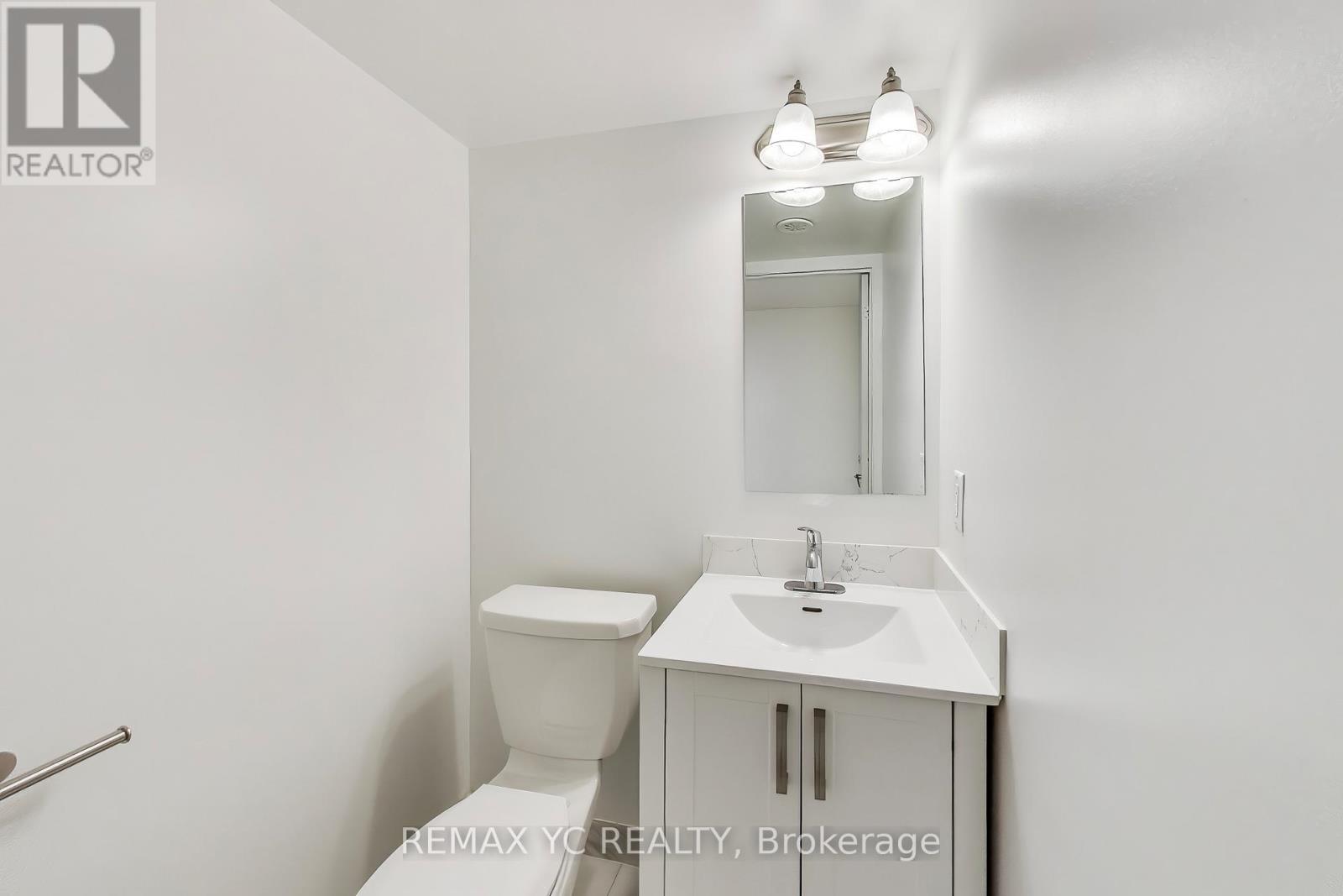175 Downsview Park Boulevard, Toronto, Ontario  M3K 0C8 - Photo 32 - W12423544