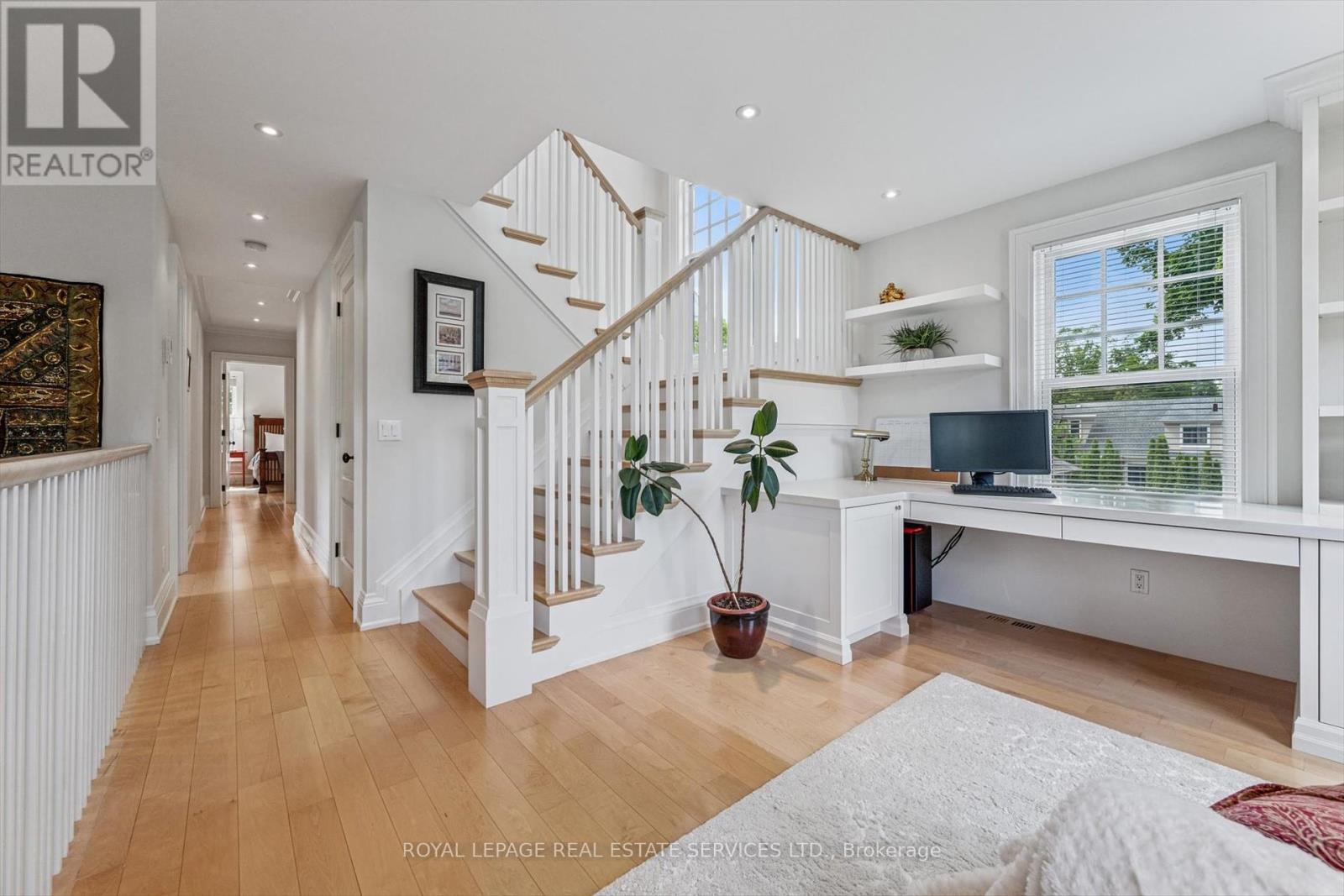 335 Lakeshore Road W, Oakville, Ontario  L6K 1G3 - Photo 34 - W12423548
