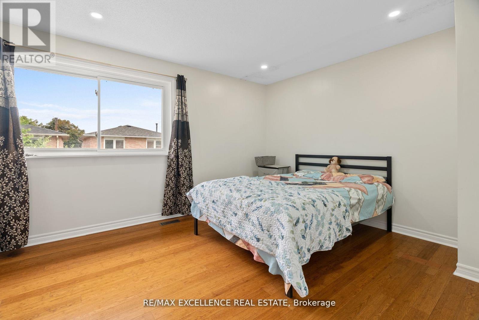 55 Rushmore Crescent, Brampton, Ontario  L6Z 1R1 - Photo 17 - W12423555