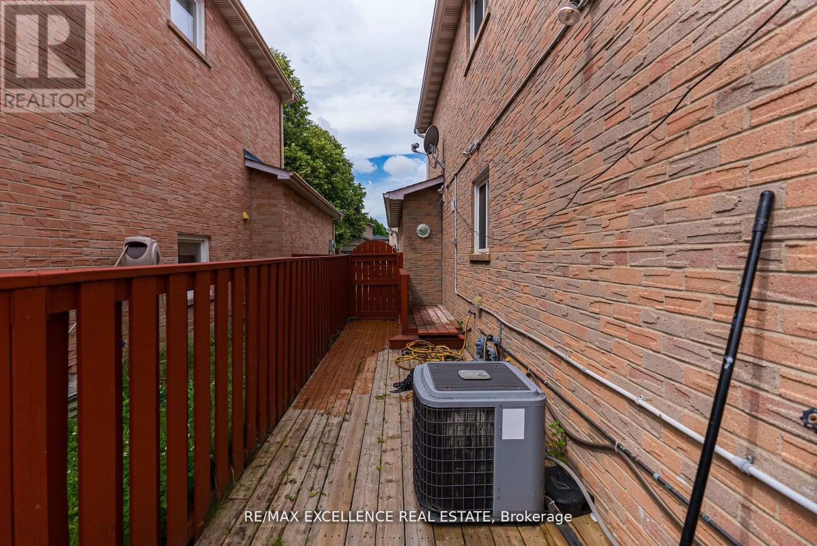 55 Rushmore Crescent, Brampton, Ontario  L6Z 1R1 - Photo 24 - W12423555